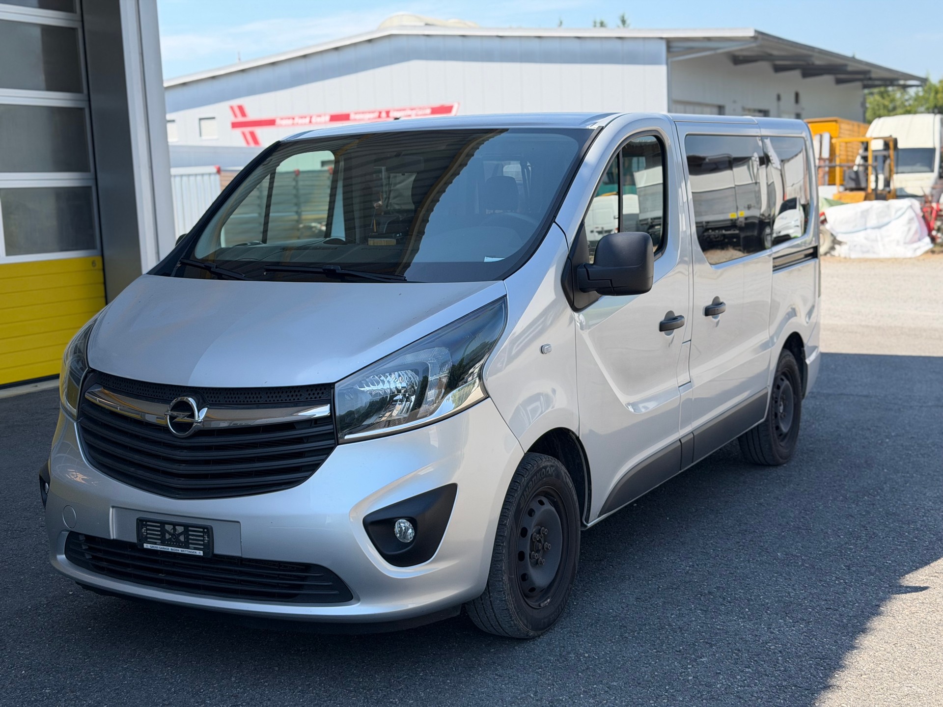 OPEL Vivaro 1.6 BiTurbo CDTI ecoFLEX 2.7t L1H1-image-2