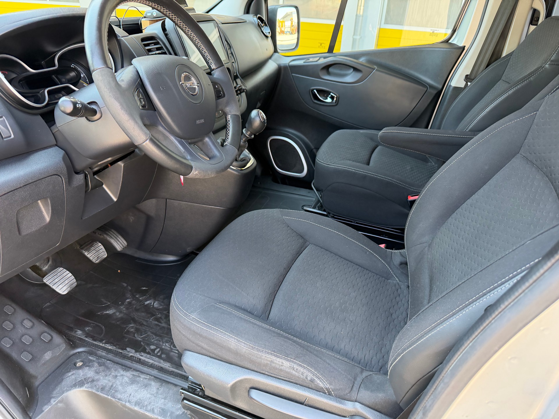 OPEL Vivaro 1.6 BiTurbo CDTI ecoFLEX 2.7t L1H1-image-6