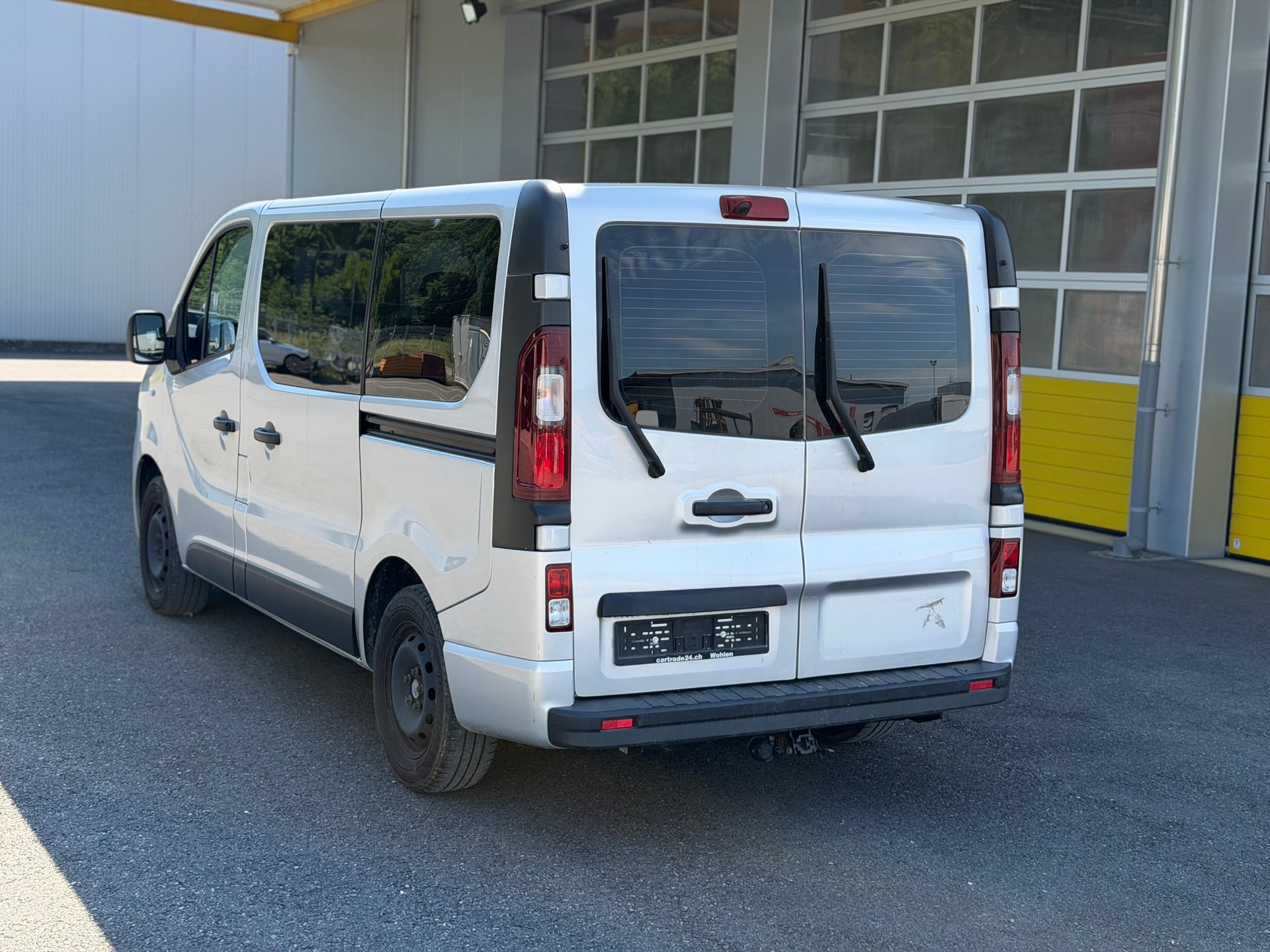 OPEL Vivaro 1.6 BiTurbo CDTI ecoFLEX 2.7t L1H1-image-4