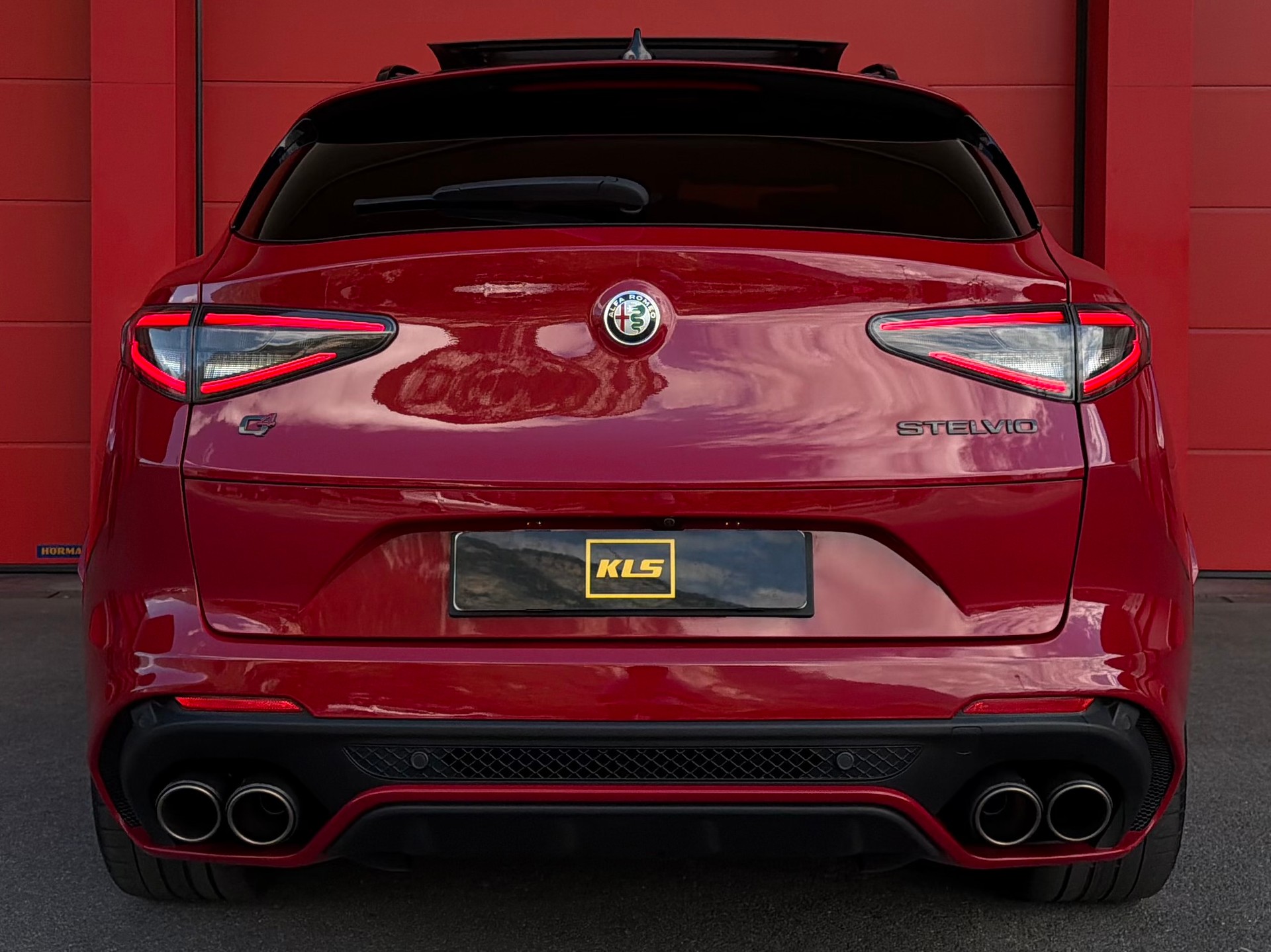 ALFA ROMEO Stelvio 2.9 V6 Quadrifoglio Q4 Automatic *AKRAPOVIC*-image-4