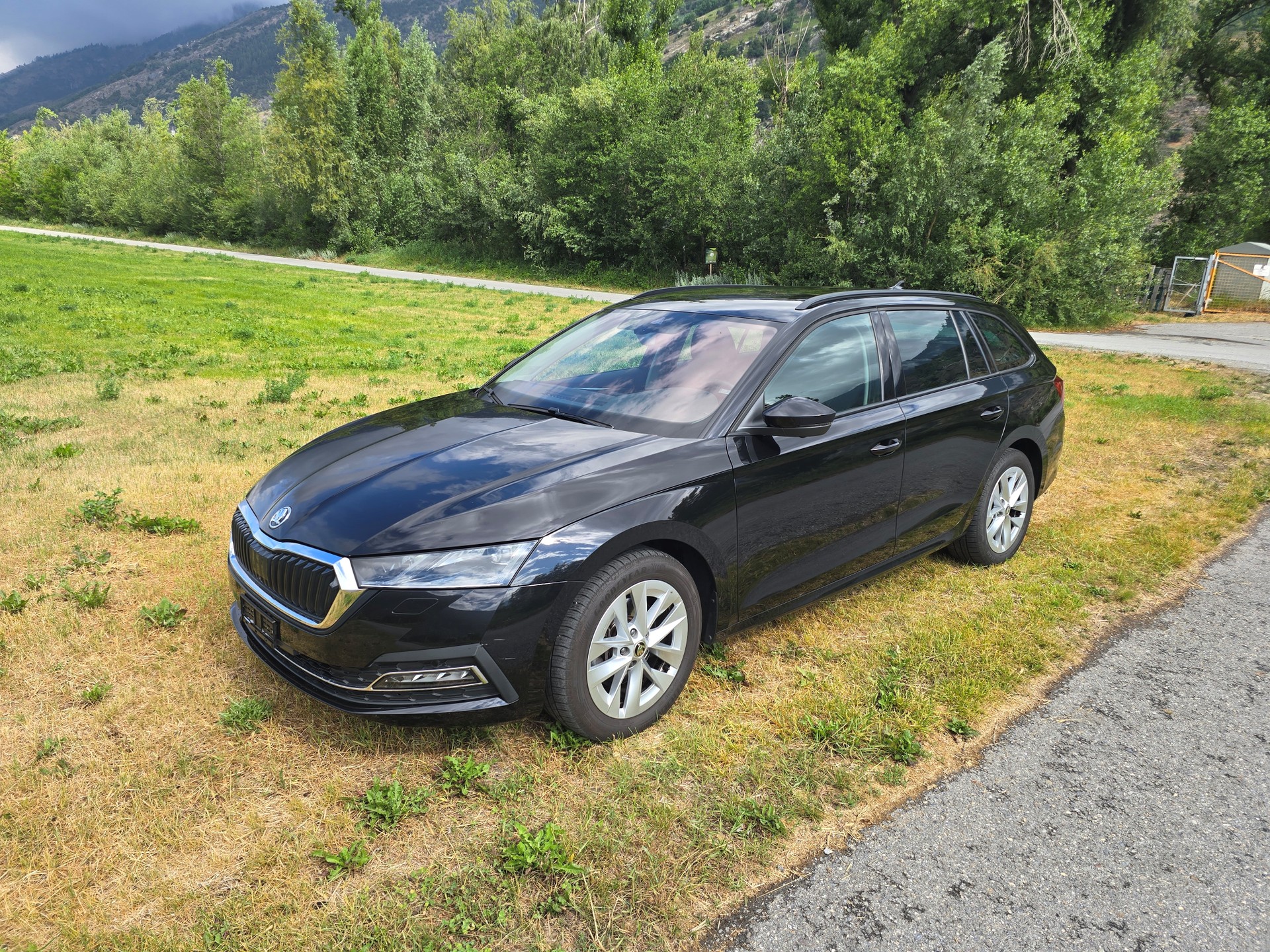 SKODA 2.0 TSI Style 4x4 DSG-image-4