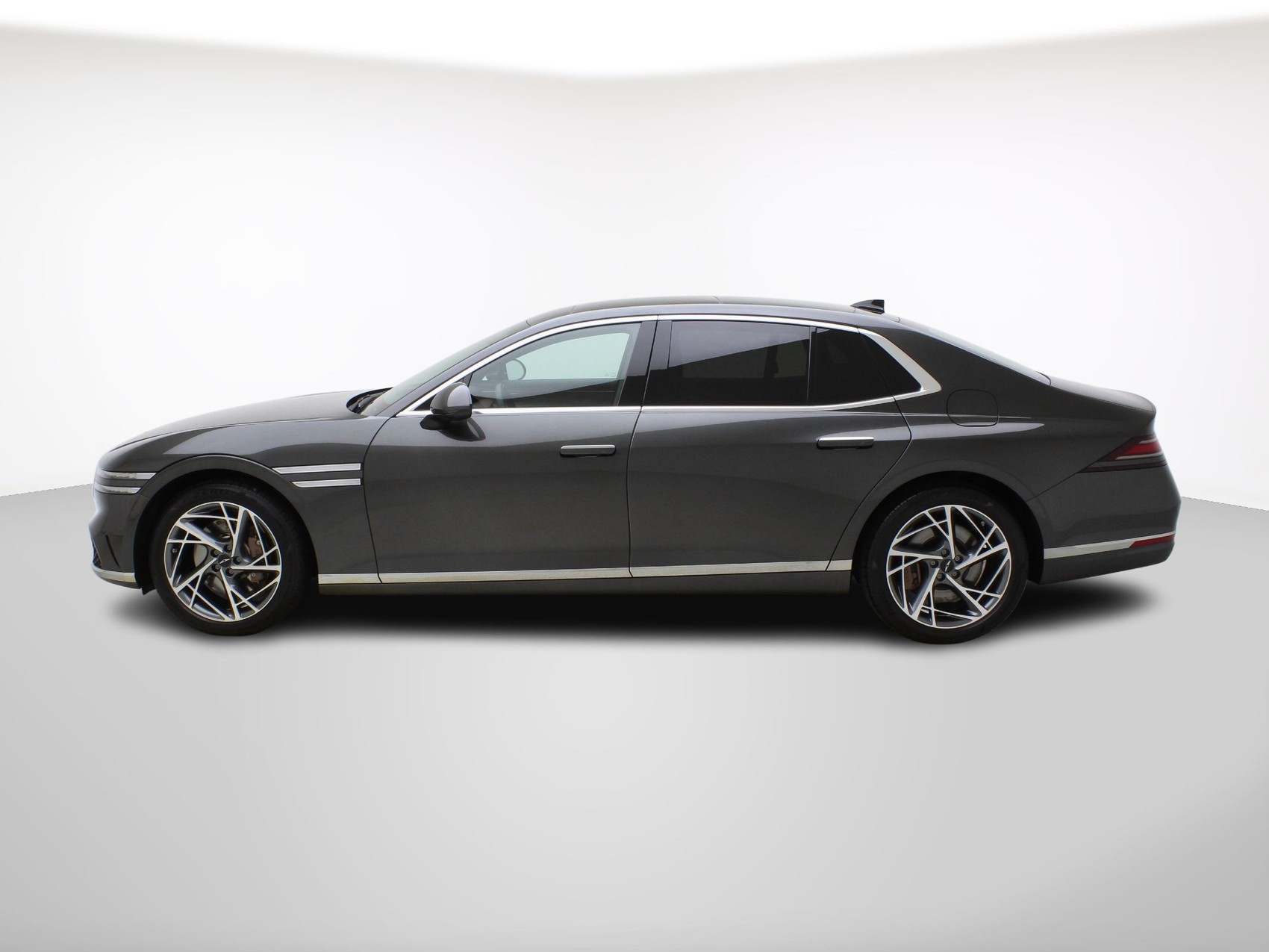 GENESIS G90 3.5T Luxury Plus AWD **Neuwertiger Vorführer**-showroom-element-2