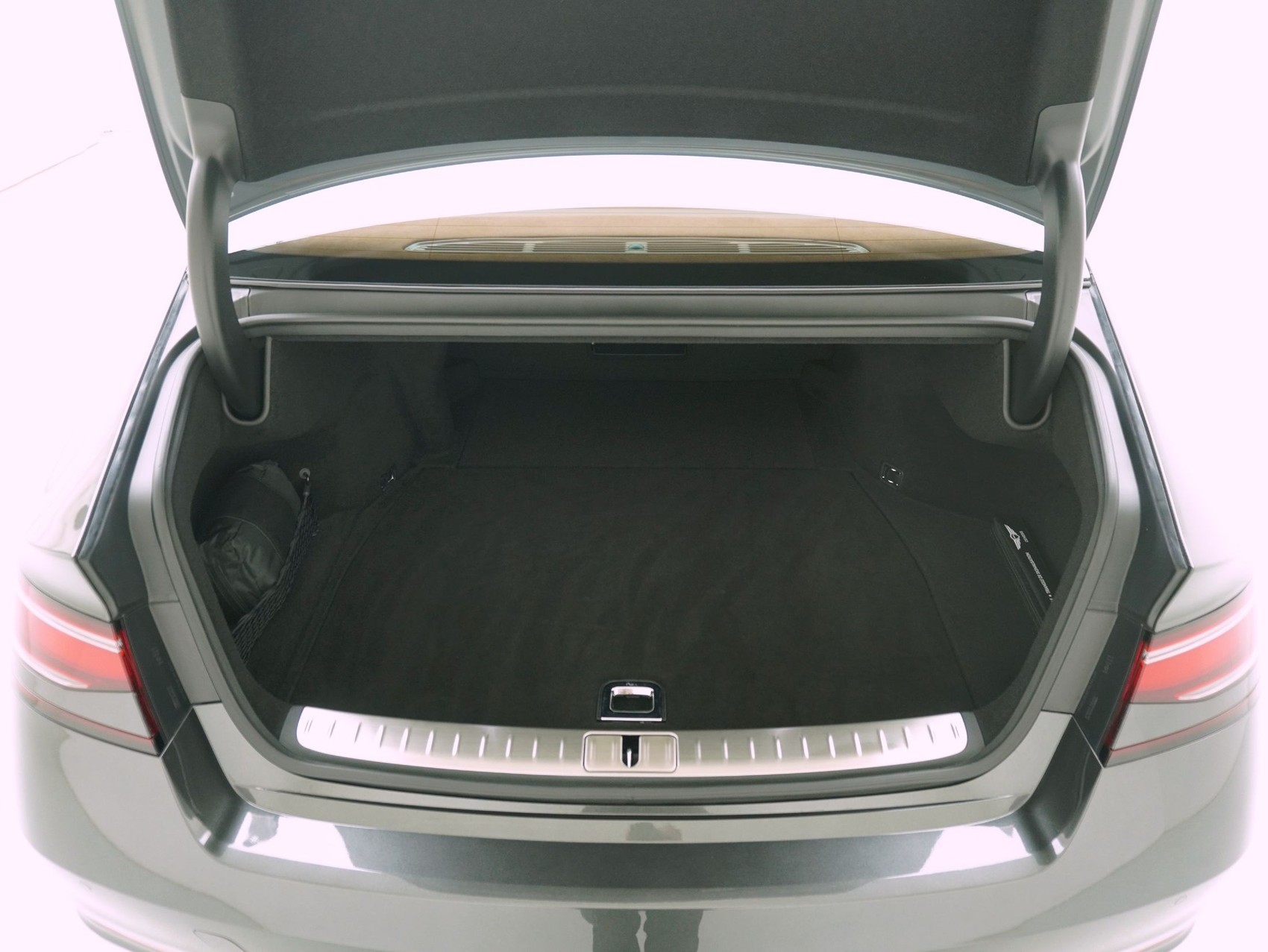 GENESIS G90 3.5T Luxury Plus AWD **Neuwertiger Vorführer**-image-16