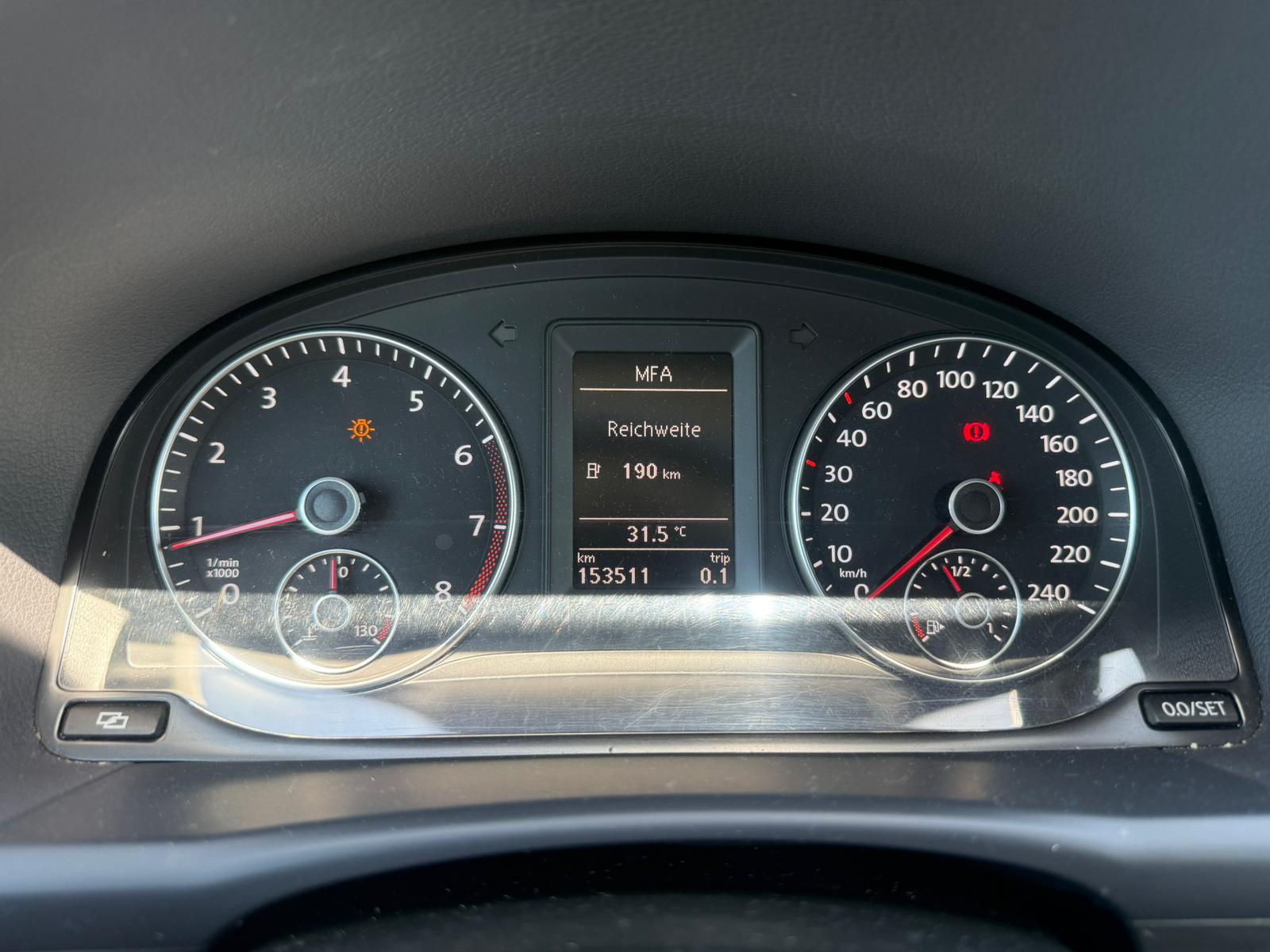 VW Touran 1.4 TSI Trendline-image-9