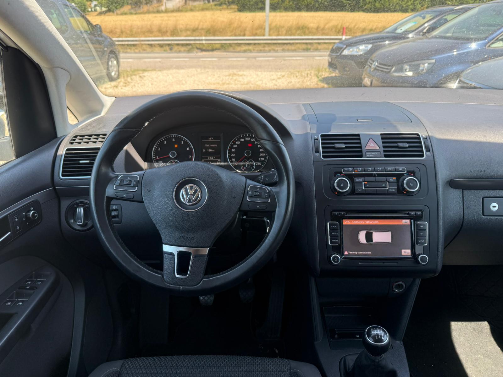 VW Touran 1.4 TSI Trendline-image-8