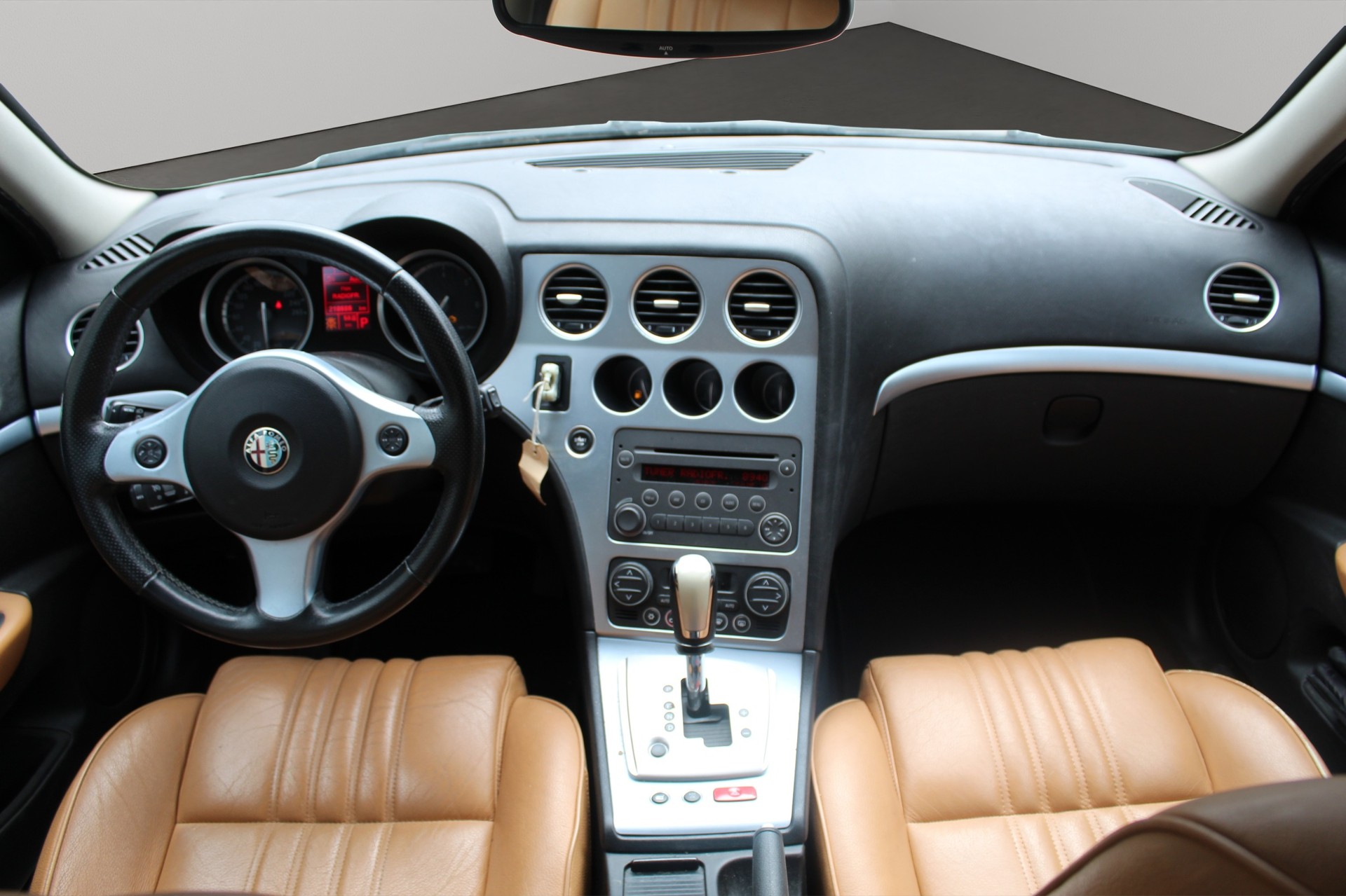 ALFA ROMEO 159 Sportwagon 1.9 JTD TI Q-Tronic-image-6