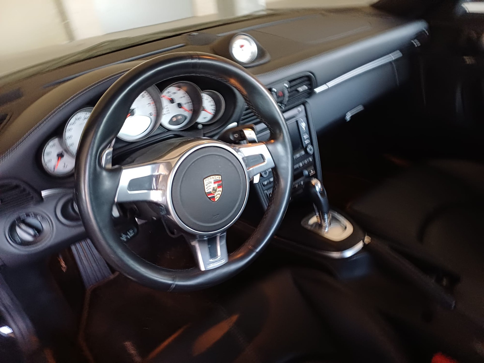 PORSCHE 3.8 Turbo-image-1