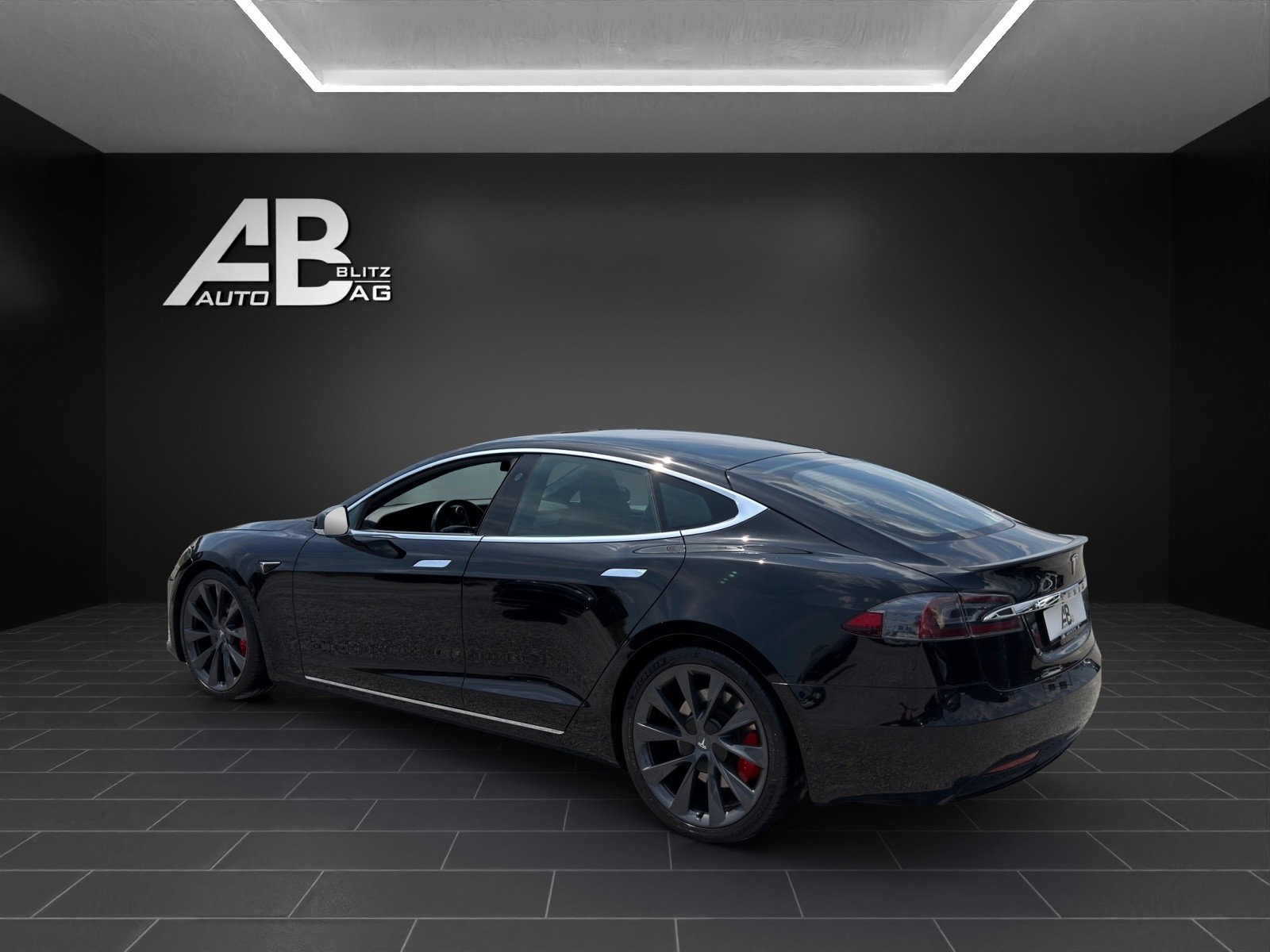 TESLA Model S Ludicrous Performance 4x4 mit 795 PS-image-2