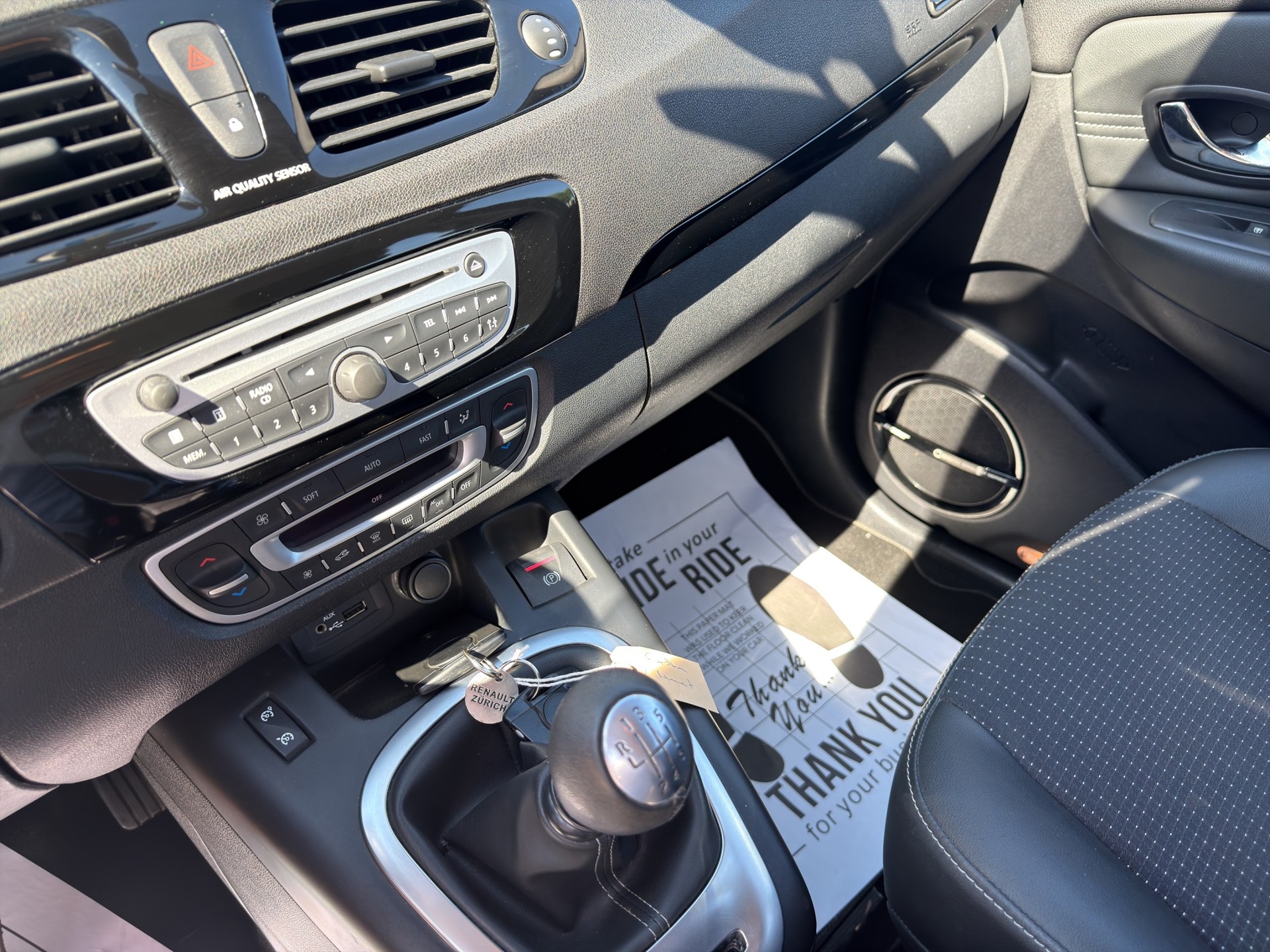 RENAULT Scénic 1.6 dCi Bose-image-12