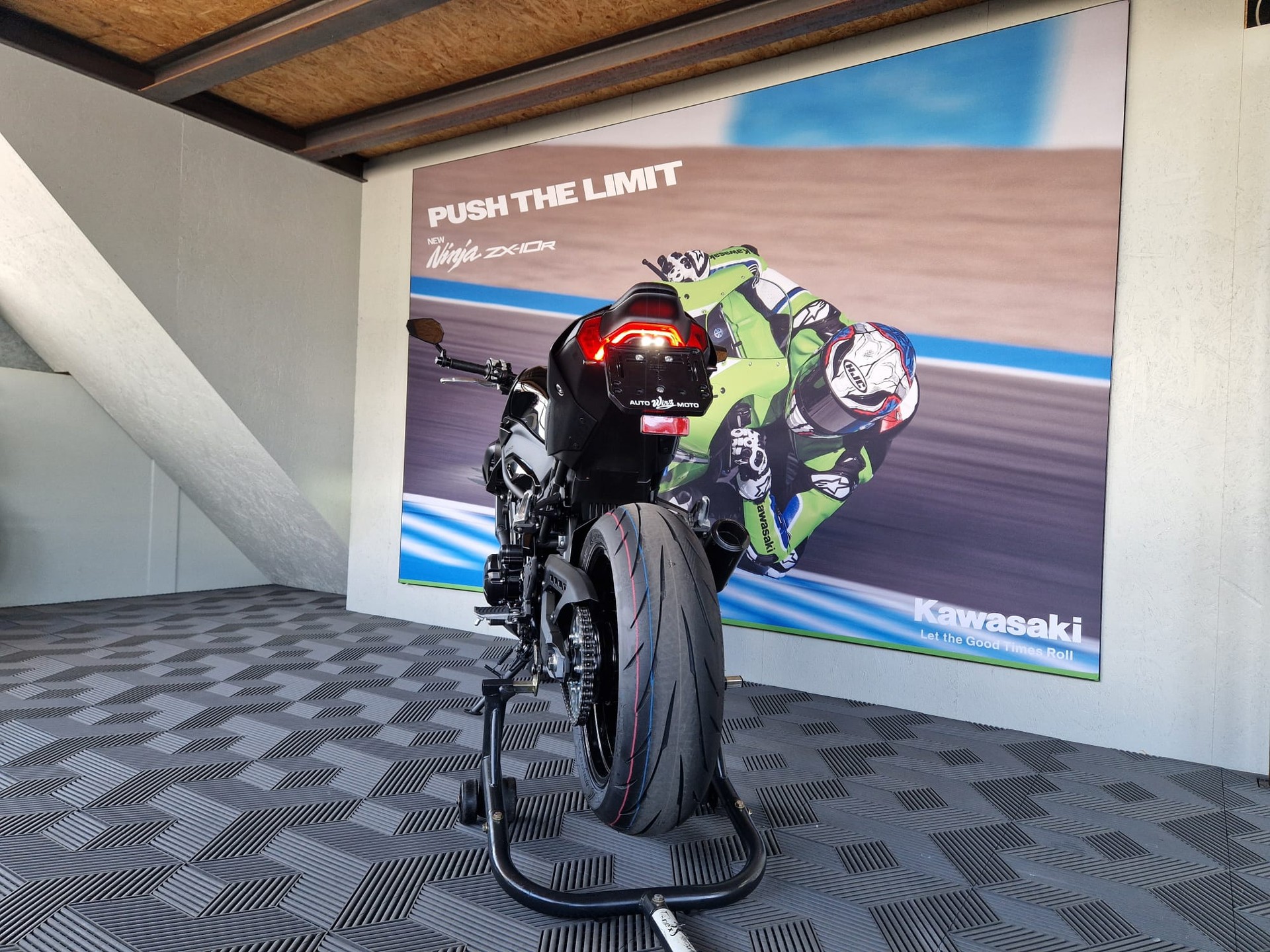 KAWASAKI Z 900 (35kW) Black Edition-image-7