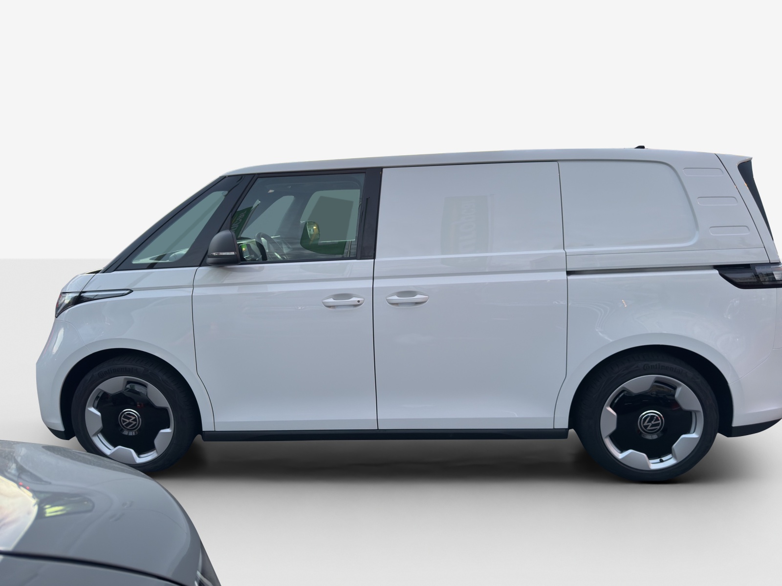 VW ID. Buzz Cargo Pro 4Motion-image-1