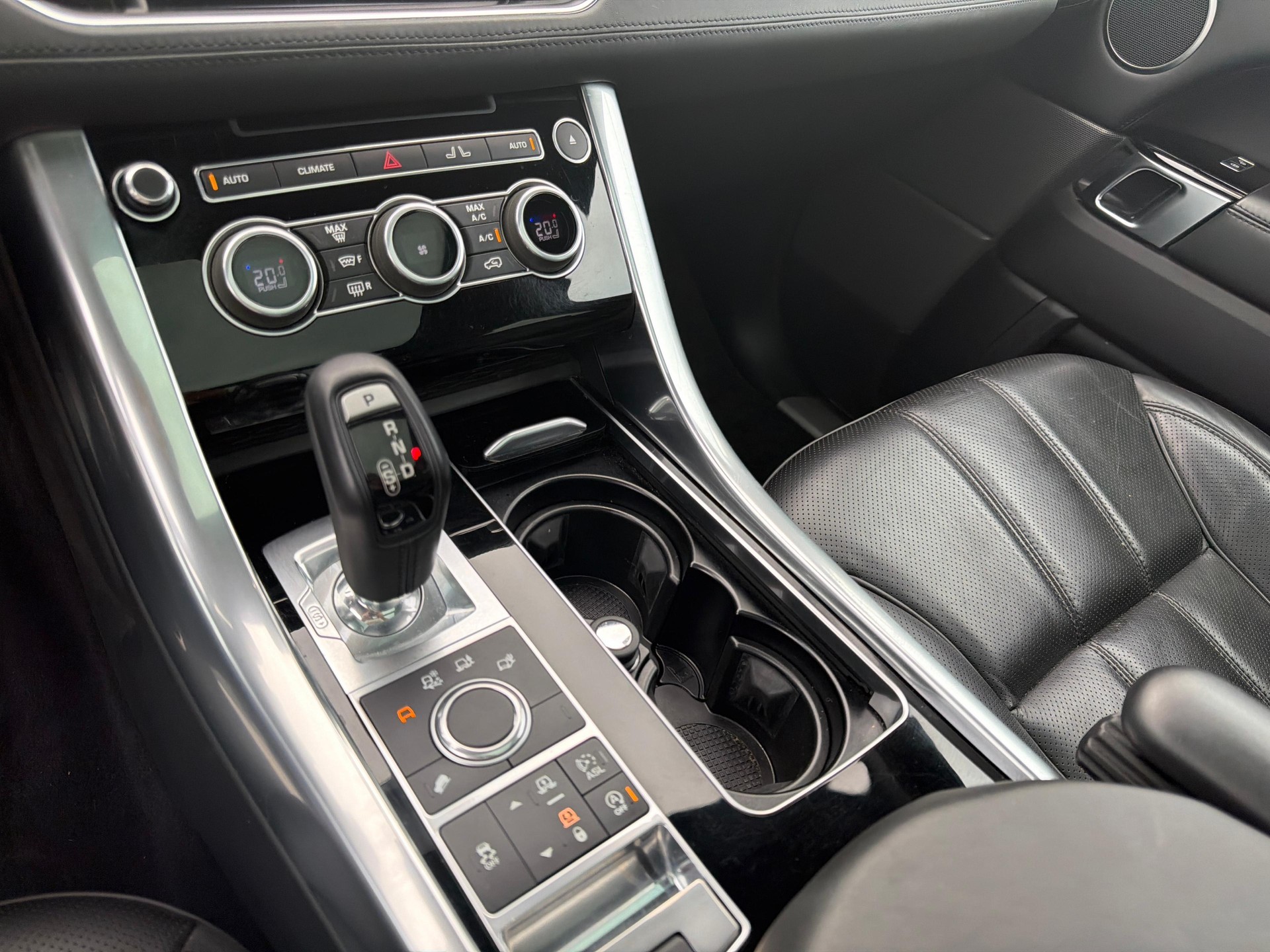 LAND ROVER Range Rover Sport 3.0 V6 SC HSE-image-10