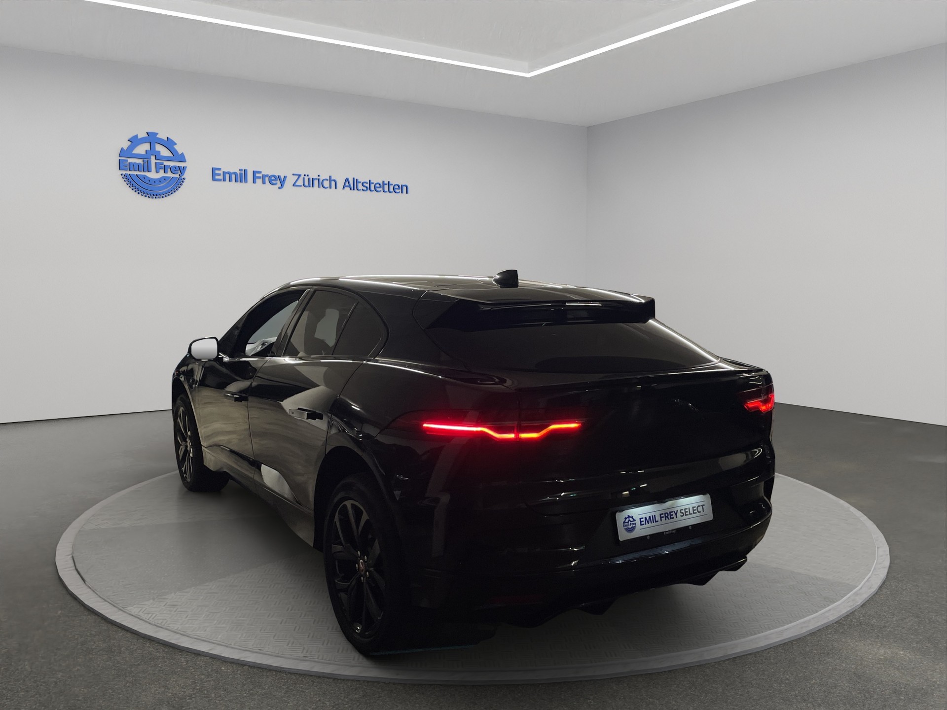 JAGUAR I-Pace EV400 Black AWD-image-2
