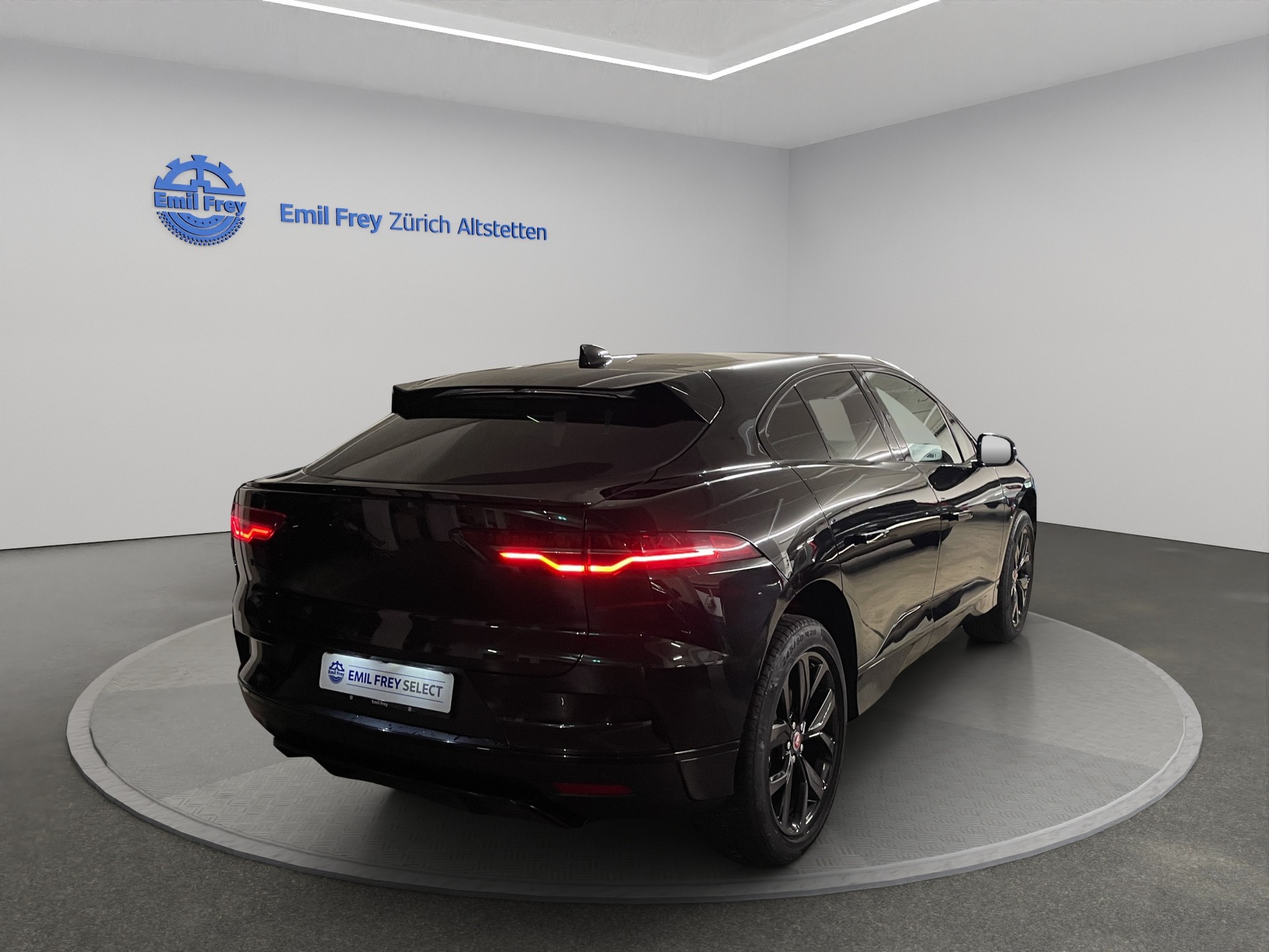 JAGUAR I-Pace EV400 Black AWD-image-1