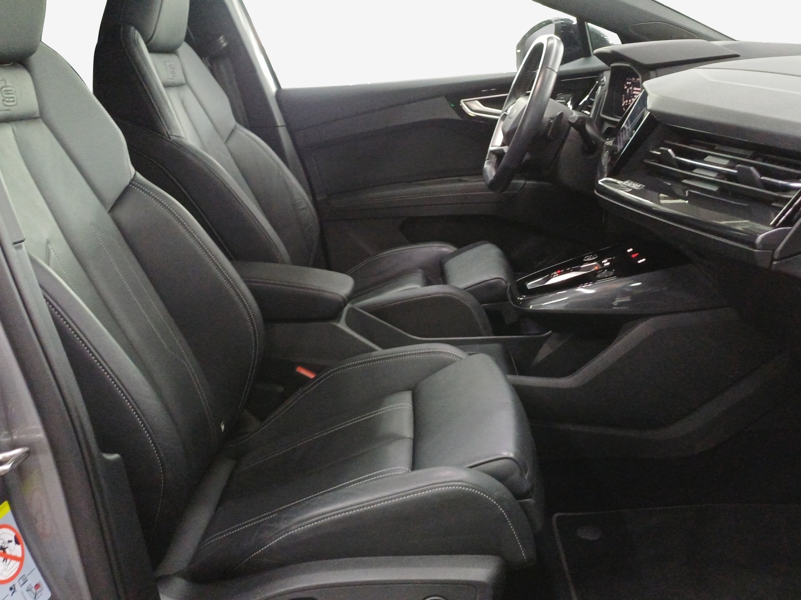 AUDI Q4 Sportback e-tron 50 quattro-image-13