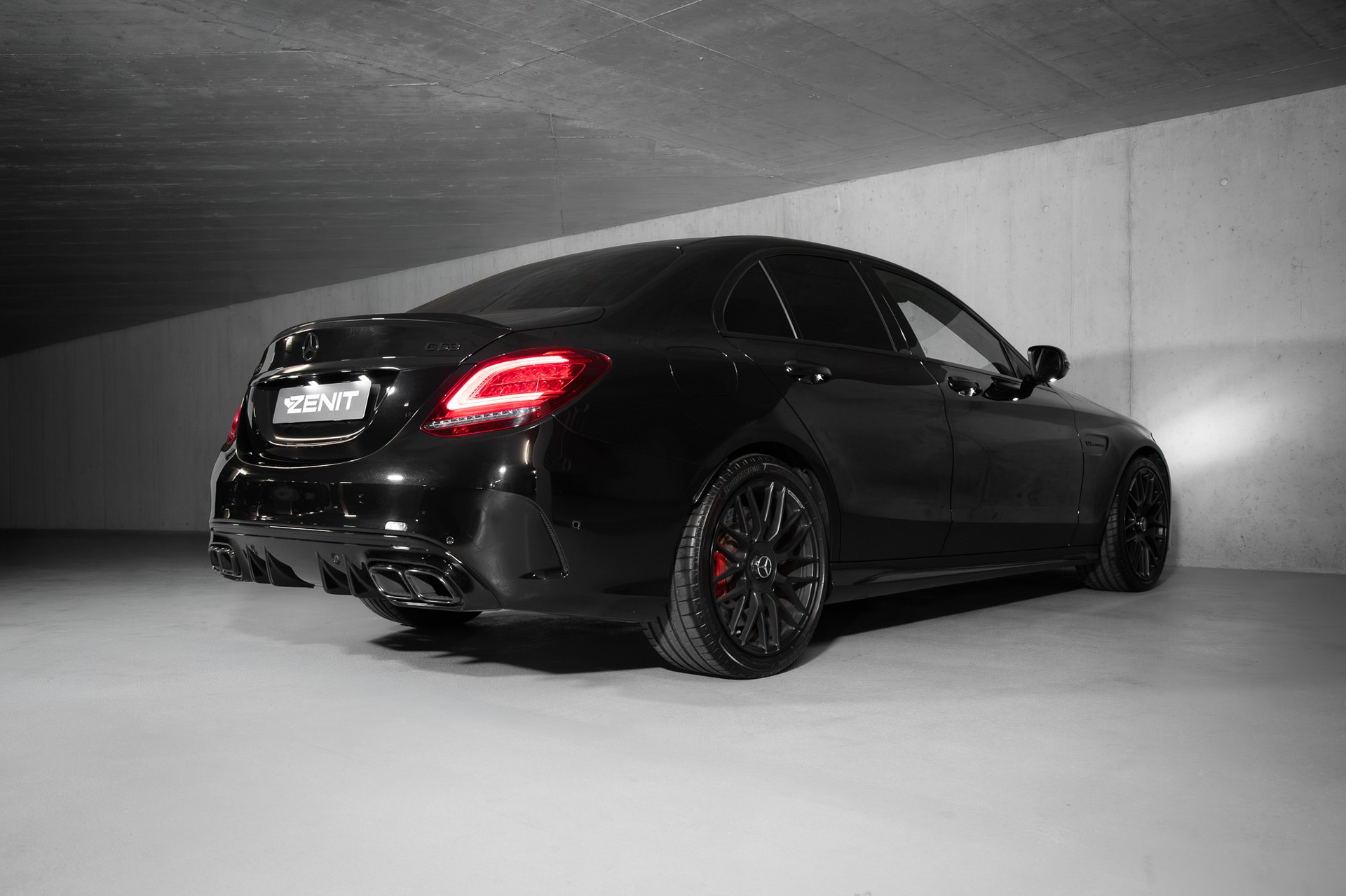 MERCEDES-BENZ C 63 AMG Speedshift-image-5