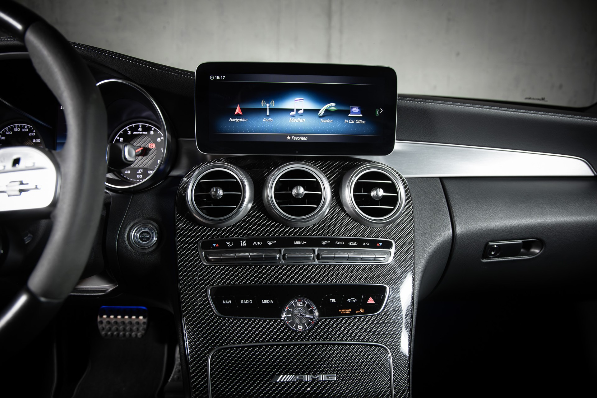 MERCEDES-BENZ C 63 AMG Speedshift-image-16