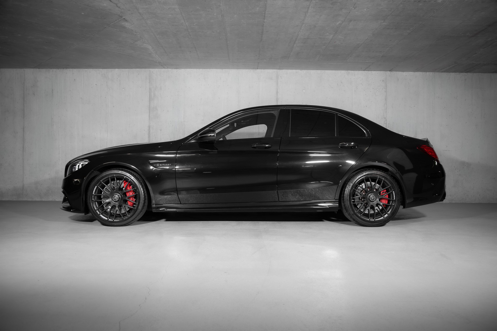 MERCEDES-BENZ C 63 AMG Speedshift-image-1