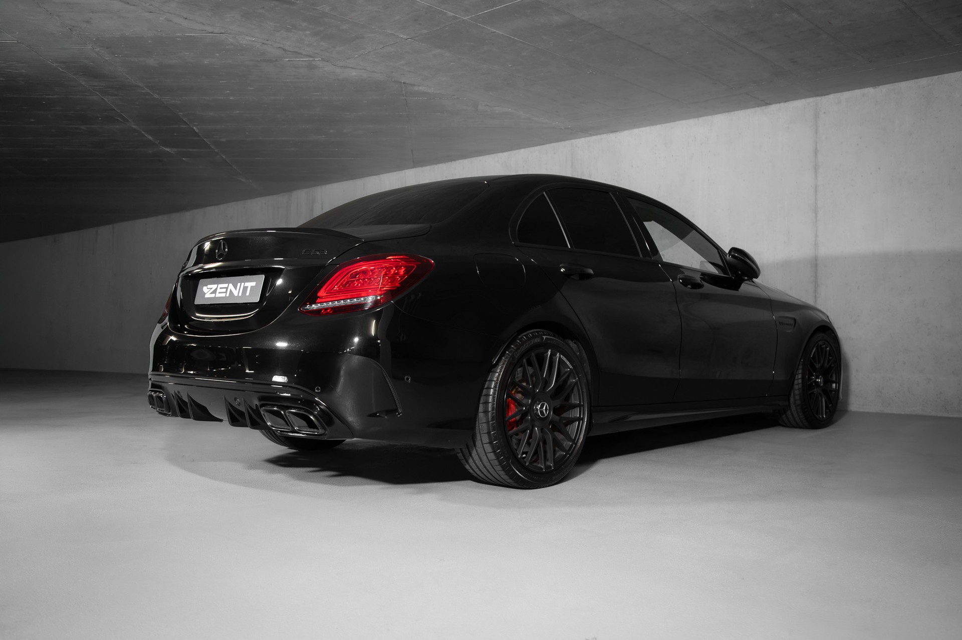 MERCEDES-BENZ C 63 AMG Speedshift-image-4