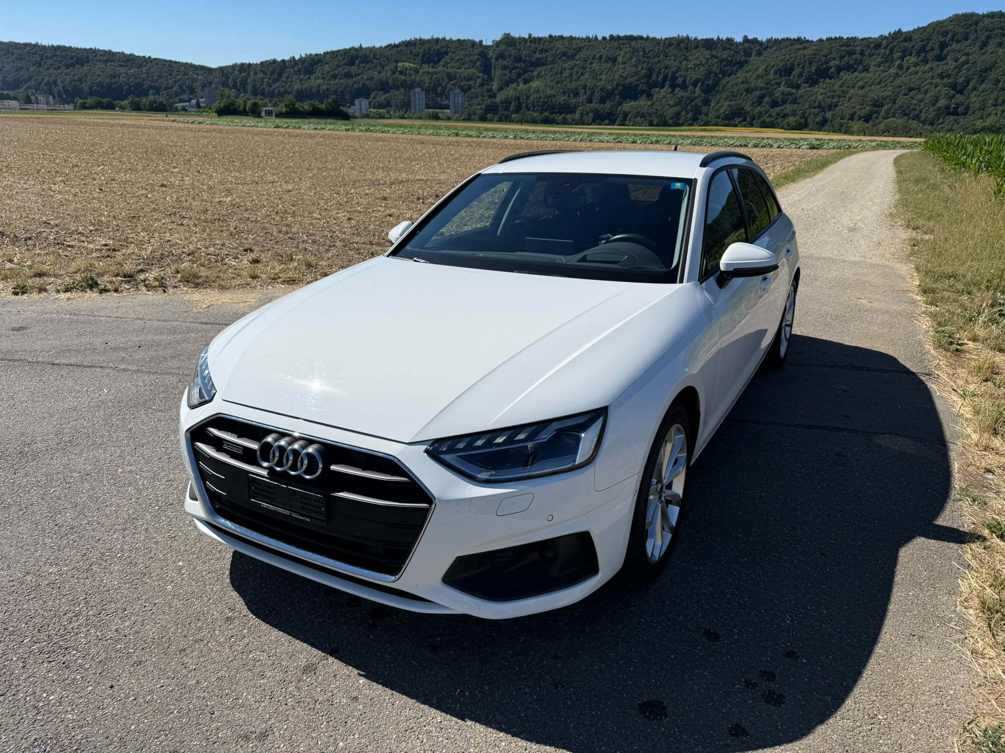Car photo