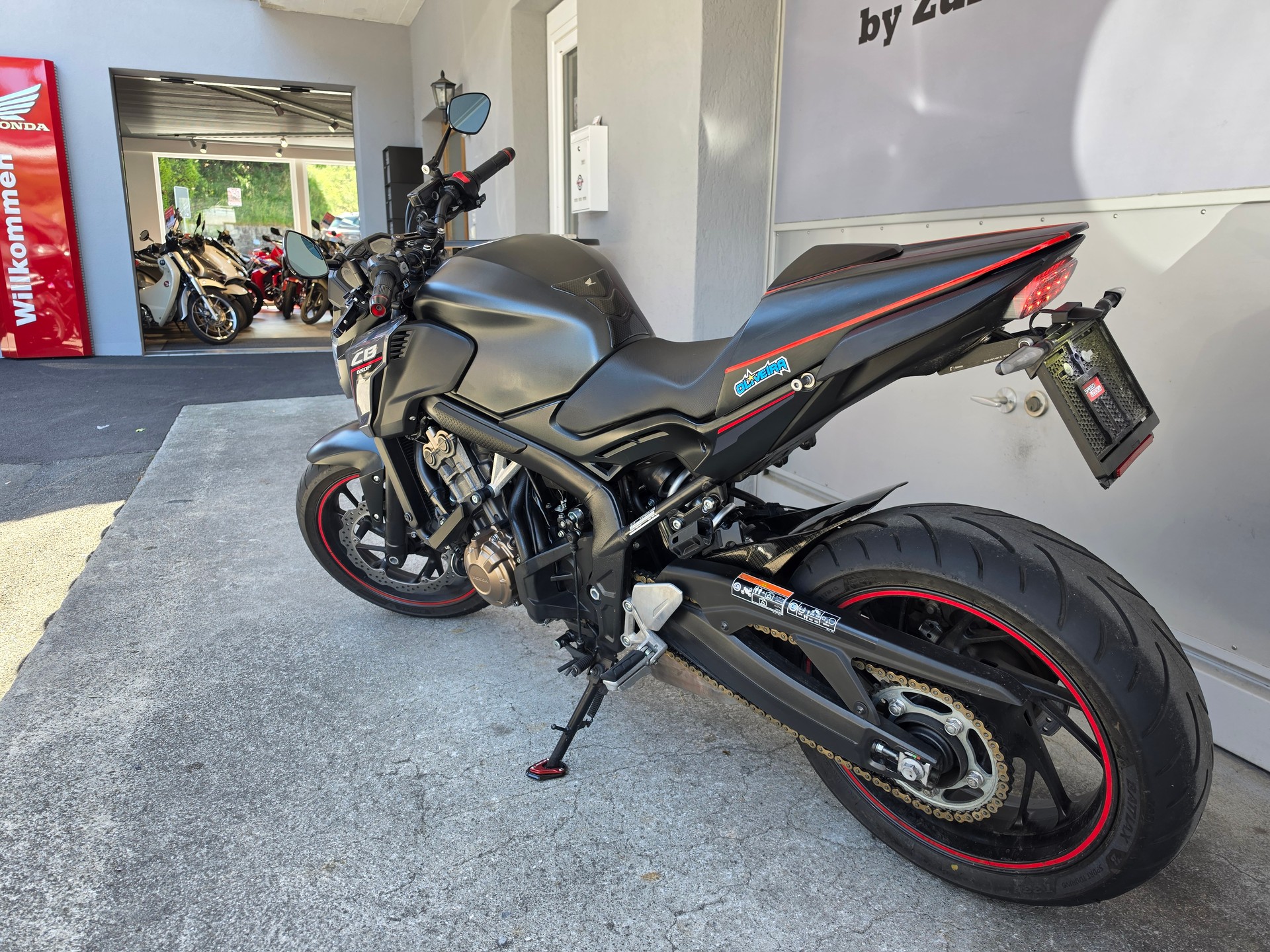 HONDA CB 650 F ABS-showroom-element-3