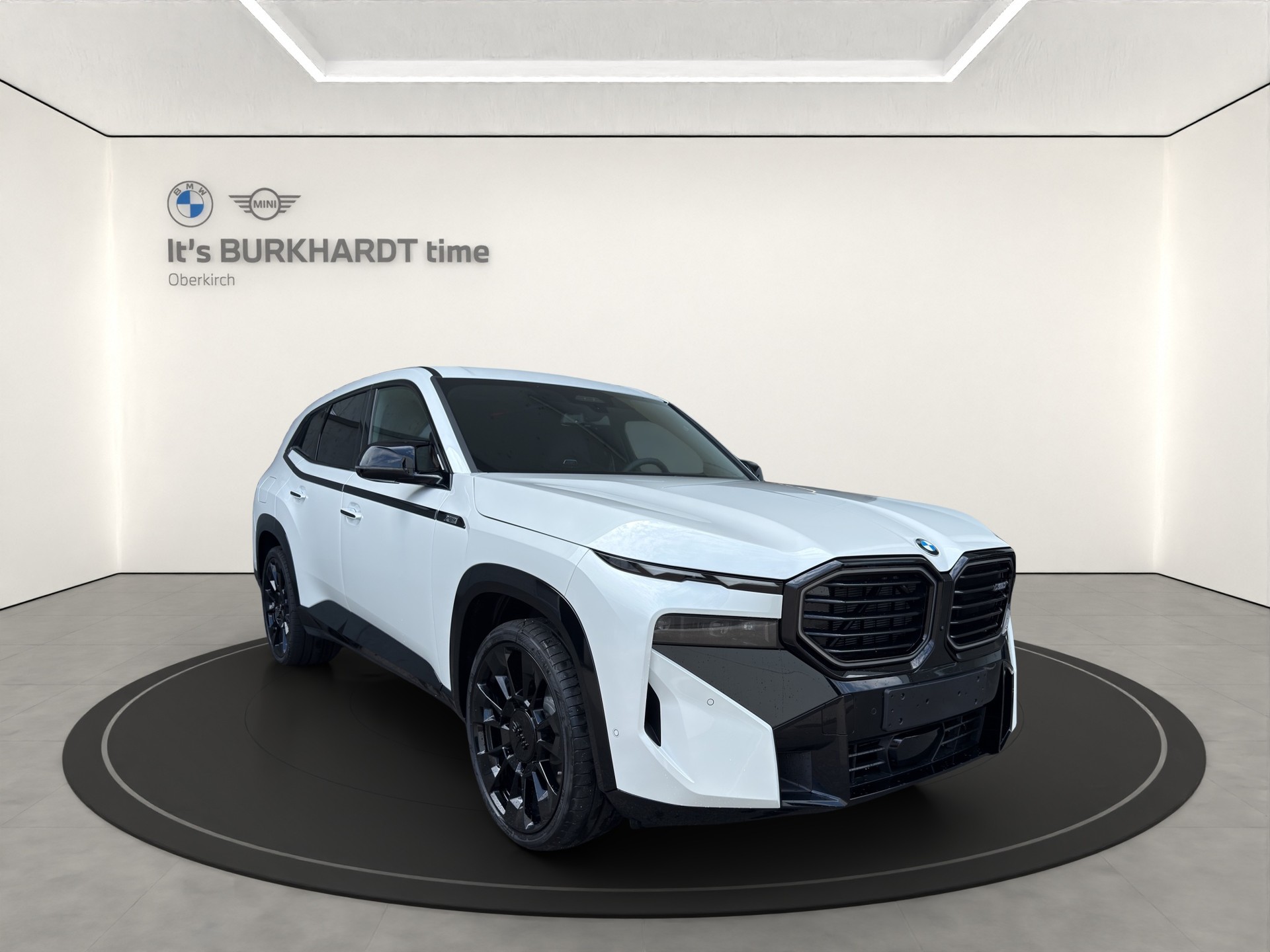 BMW XM xDrive 50e PHEV-image-7