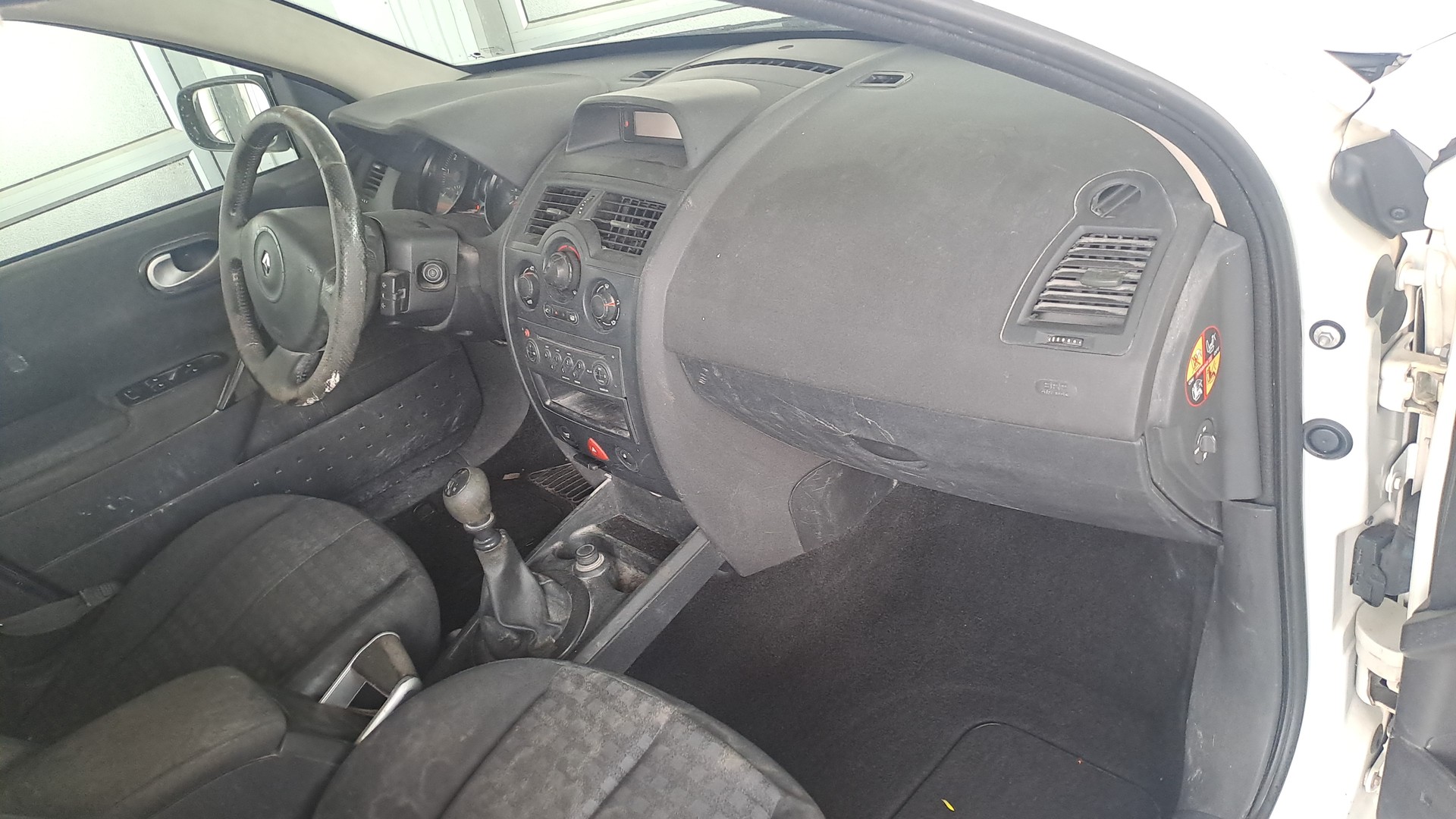 RENAULT Mégane Break 1.9 dCi Expression-image-9