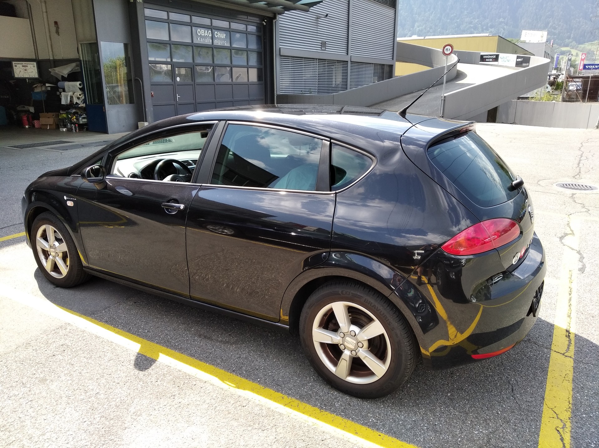 SEAT Leon 1.6 Reference-image-2