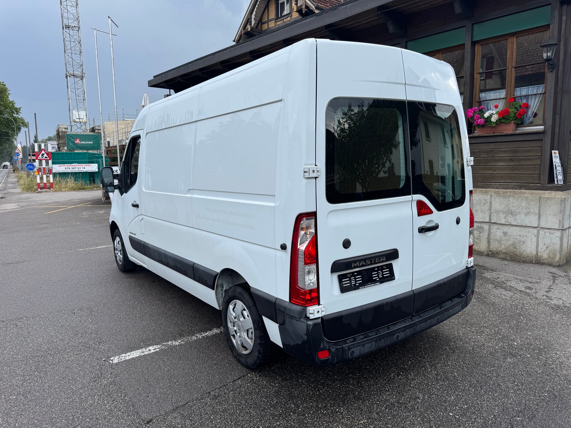 RENAULT Master T35 ENERGY 2.3dCi 145 L2H2-image-2