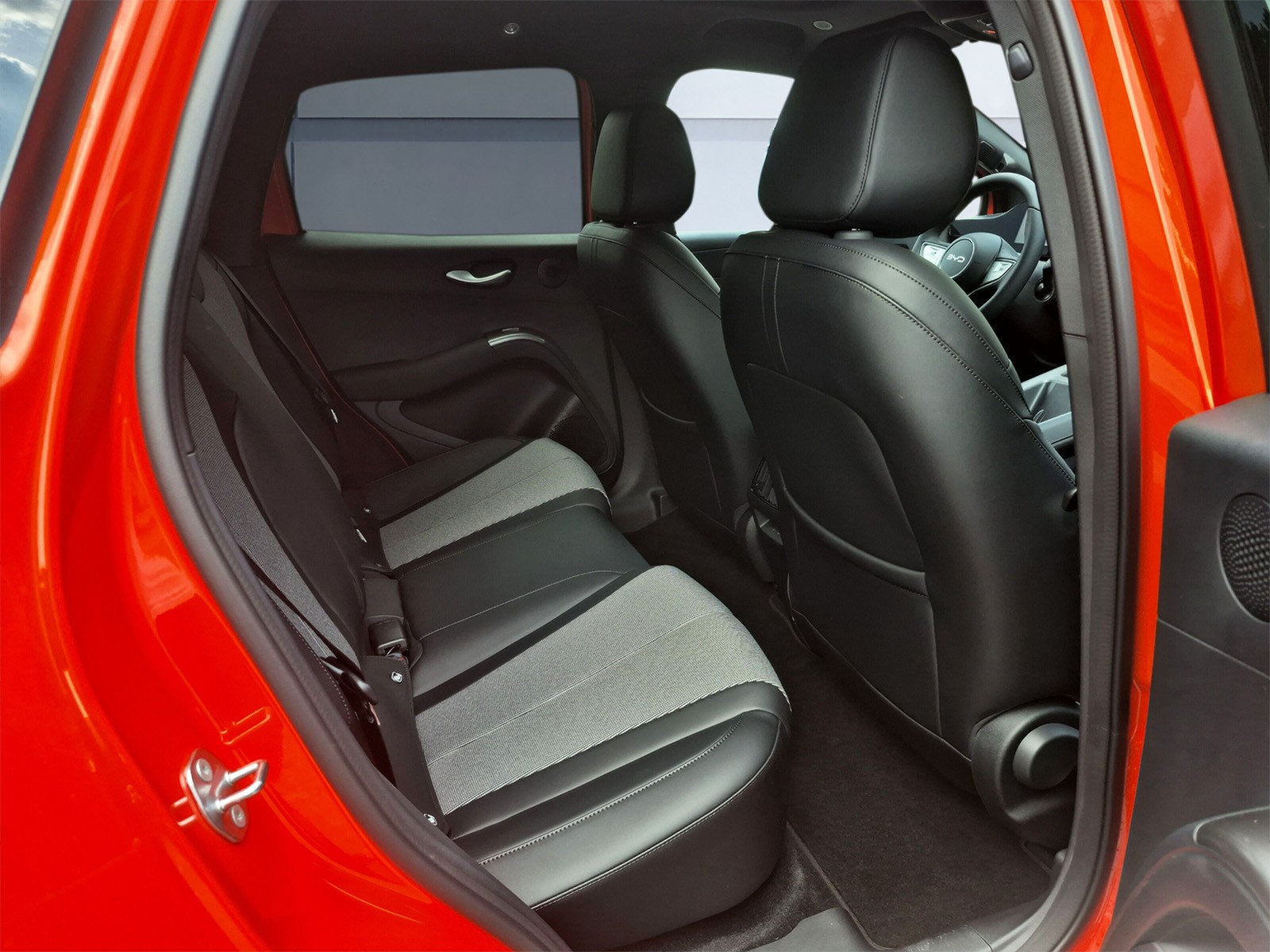 BYD Dolphin G DM-i Comfort-image-13