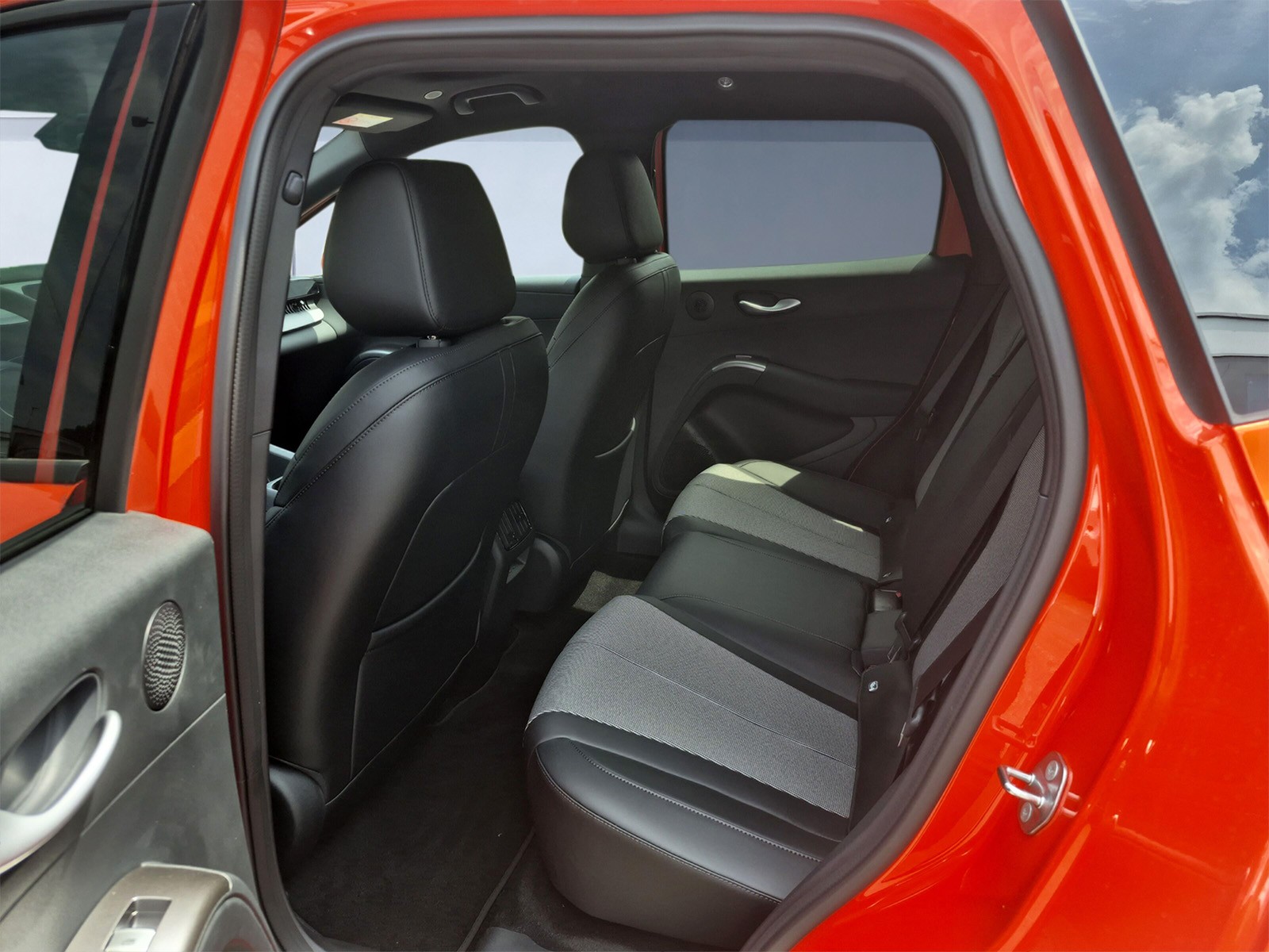 BYD Dolphin G DM-i Comfort-image-14