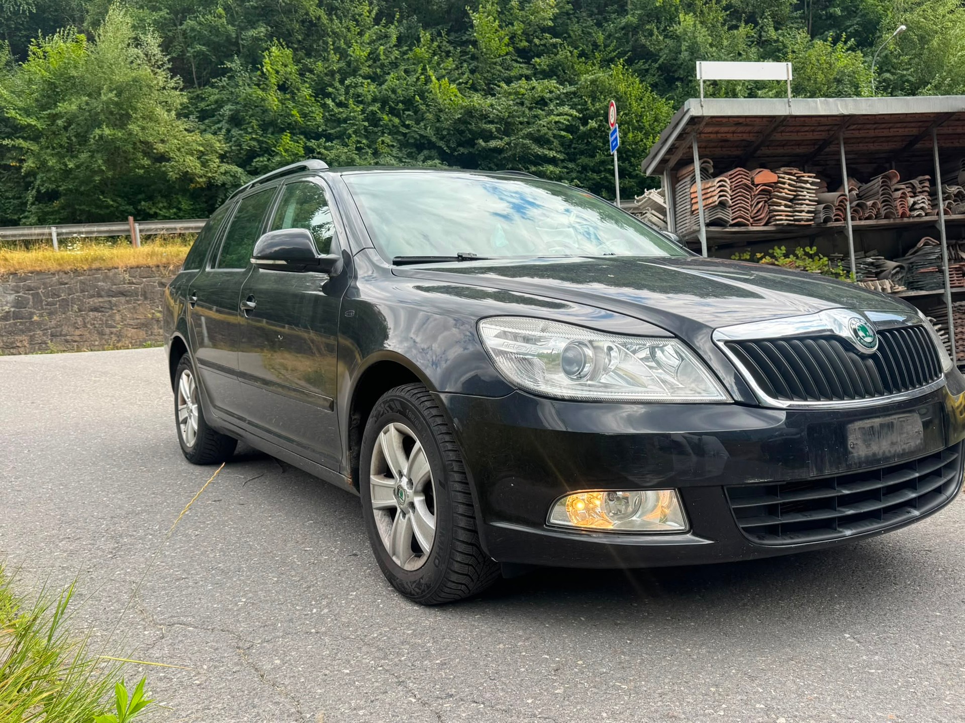SKODA Octavia Combi 1.8 TSI Adventure 4x4-image-2