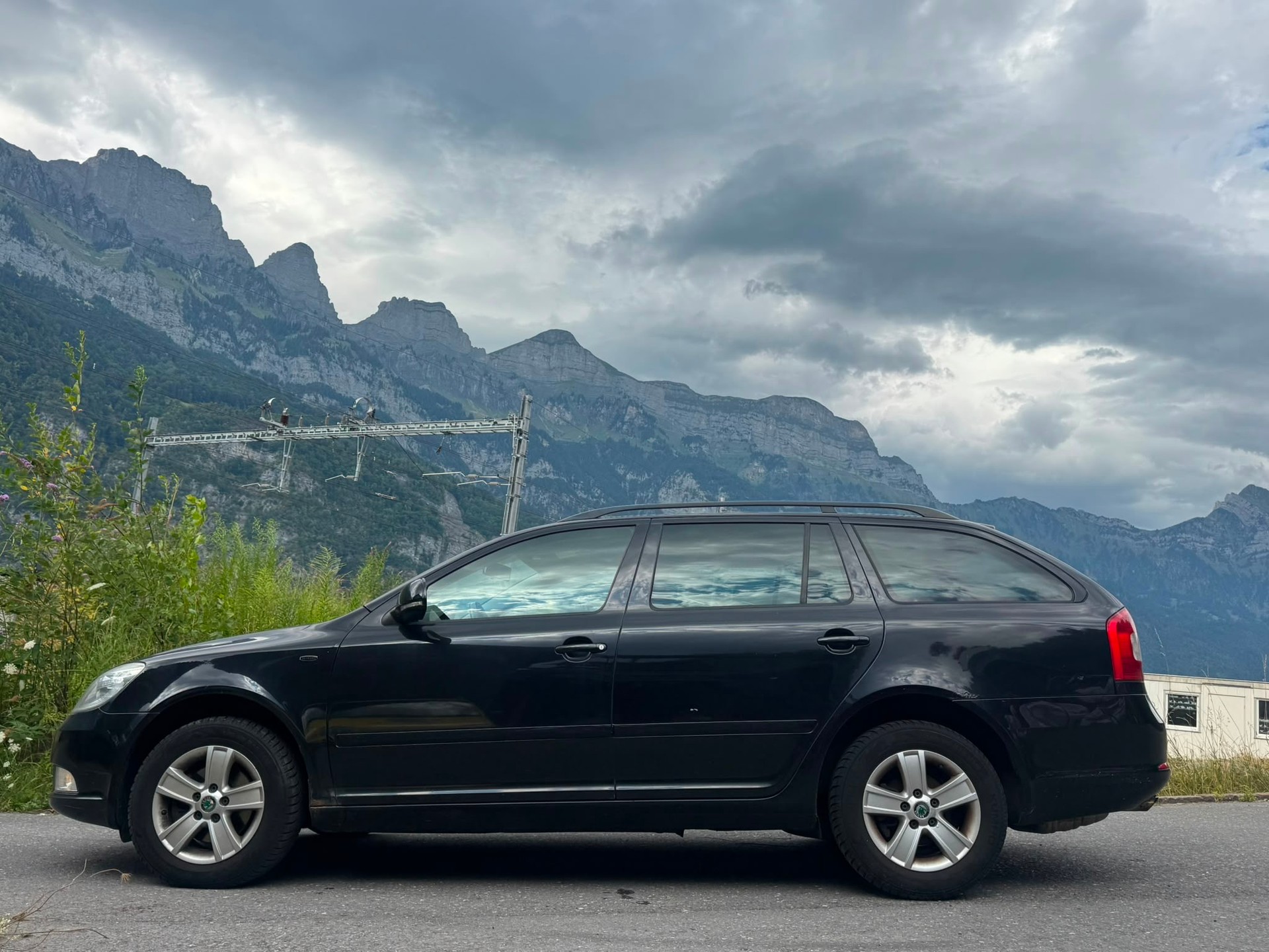 SKODA Octavia Combi 1.8 TSI Adventure 4x4-image-8