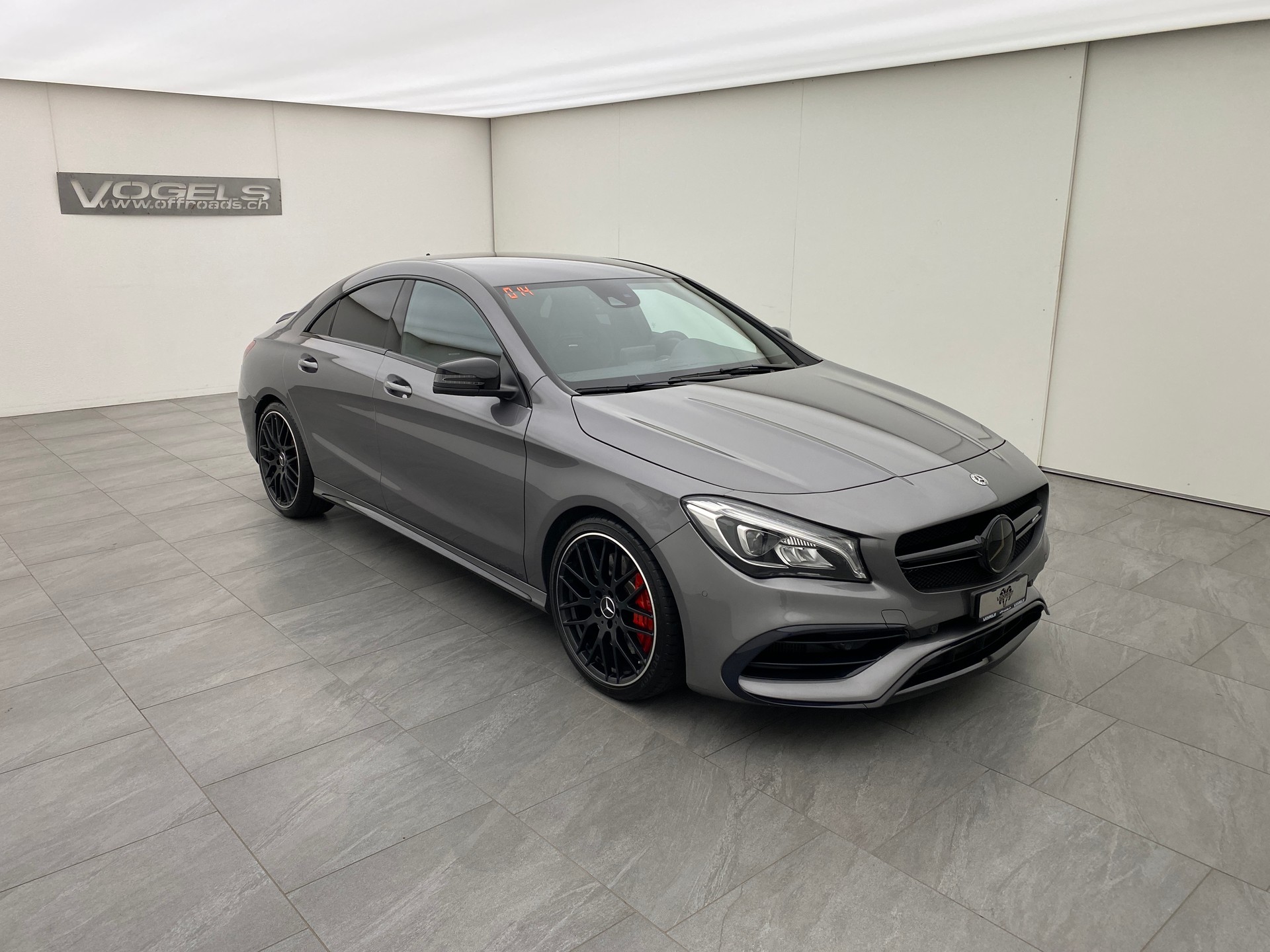 MERCEDES-BENZ CLA45 AMG 4M-image-2