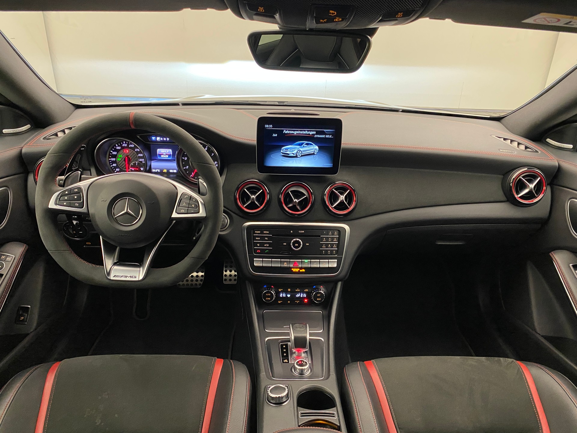 MERCEDES-BENZ CLA45 AMG 4M-image-7