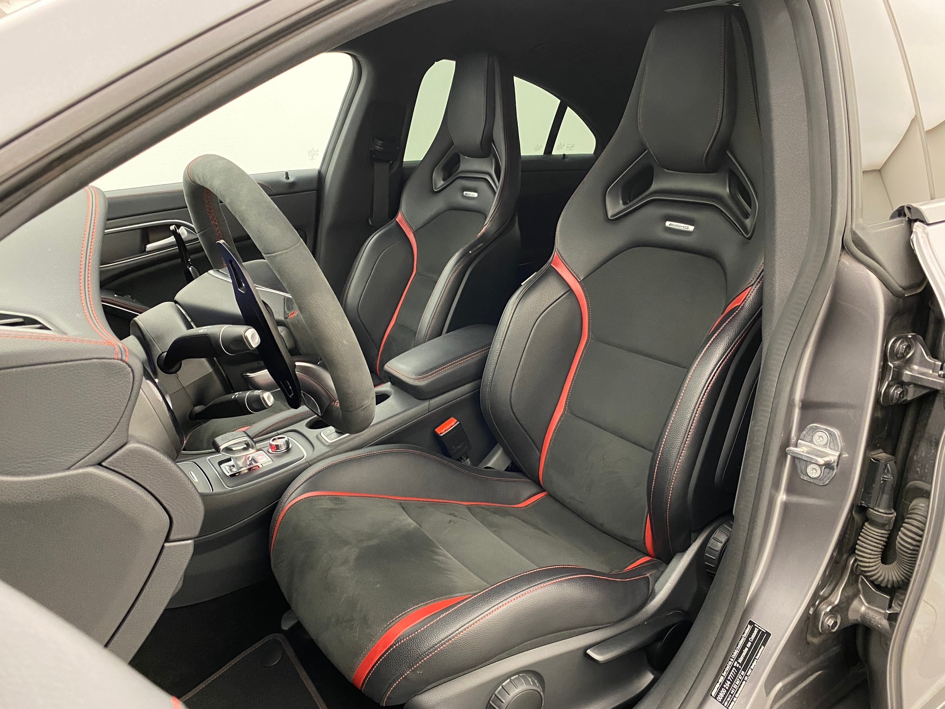 MERCEDES-BENZ CLA45 AMG 4M-image-9