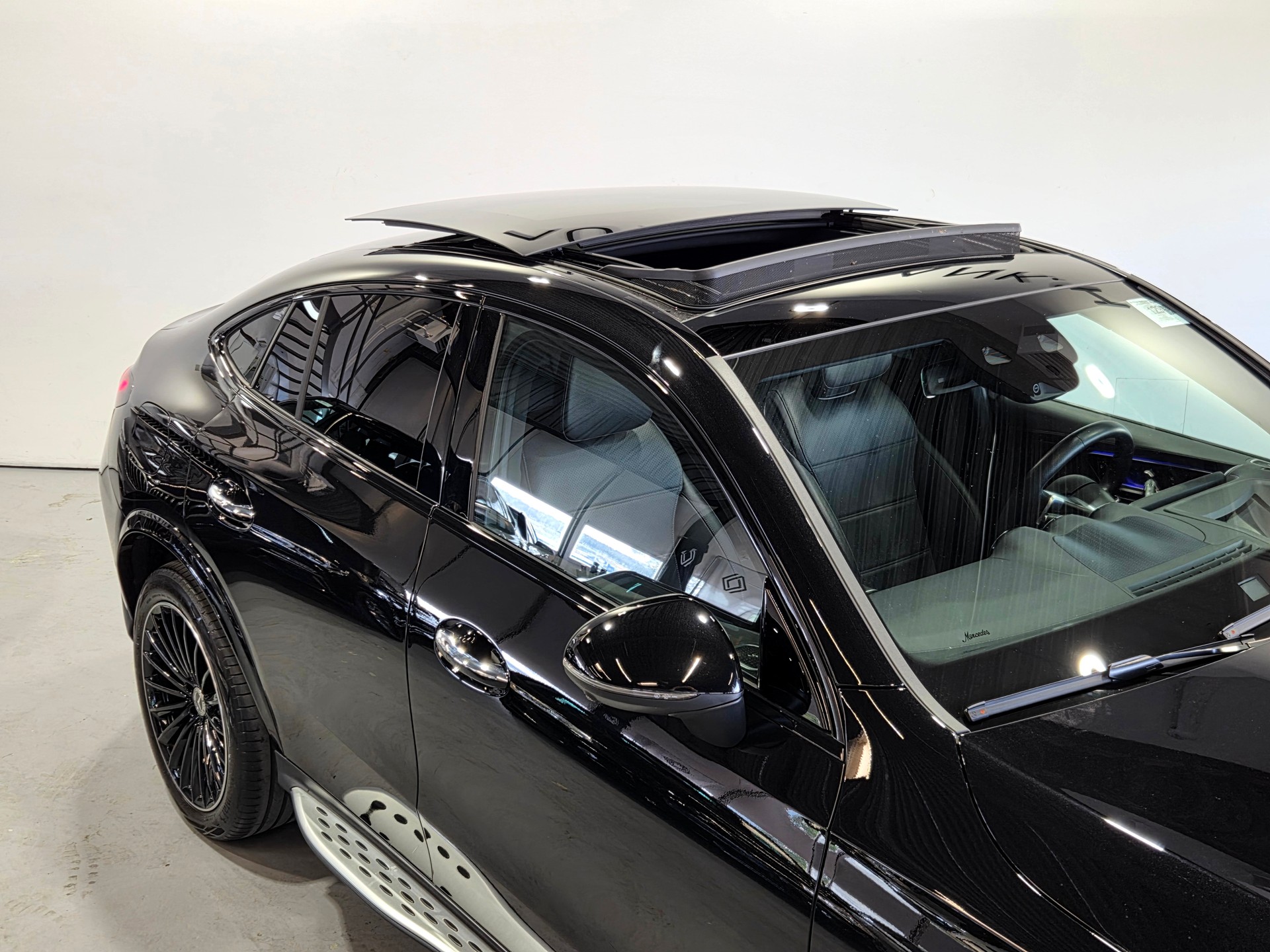 MERCEDES-BENZ GLC 400 e AMG Line 4matic Coupé-showroom-element-1