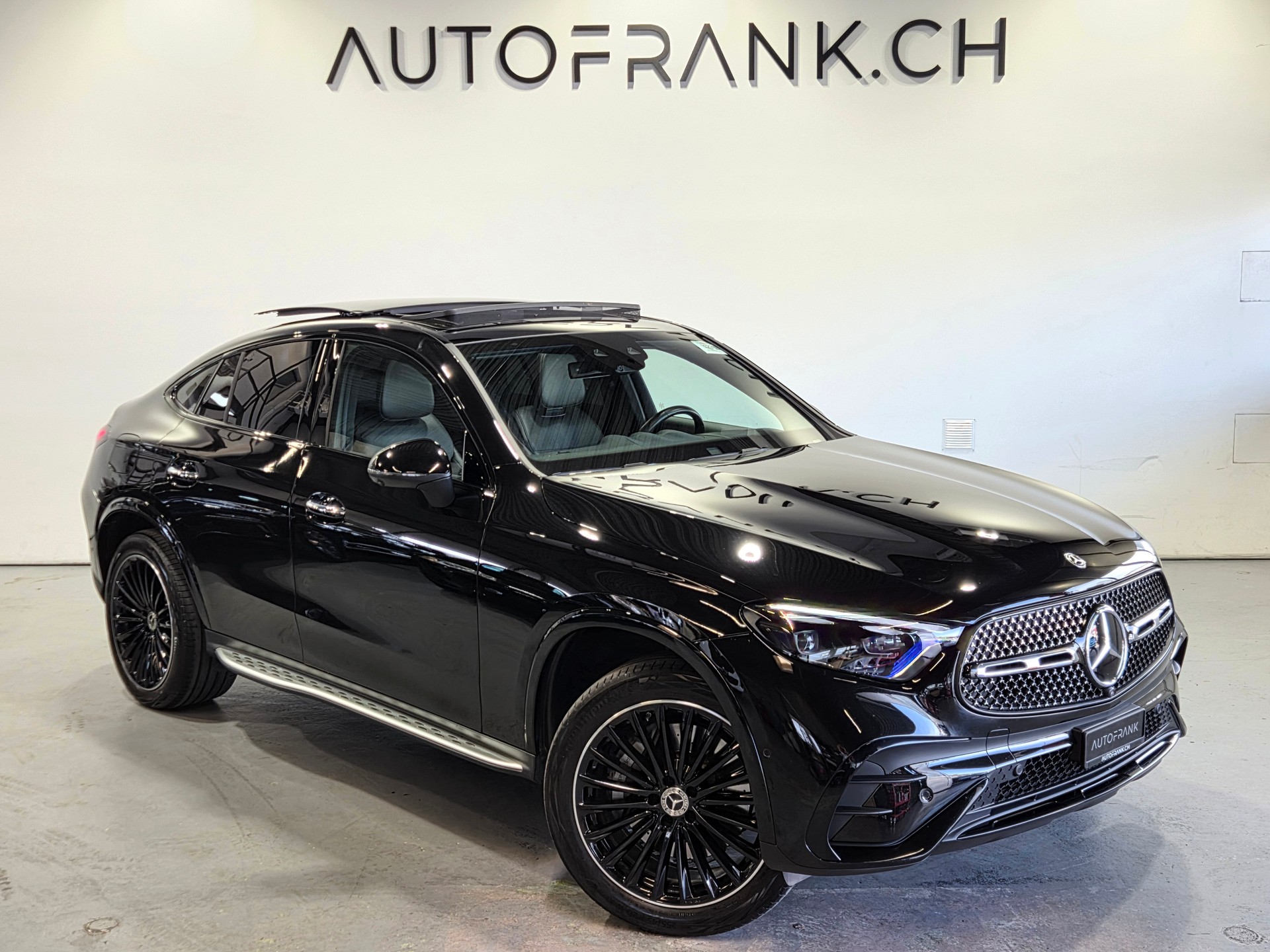 MERCEDES-BENZ GLC 400 e AMG Line 4matic Coupé-image-4