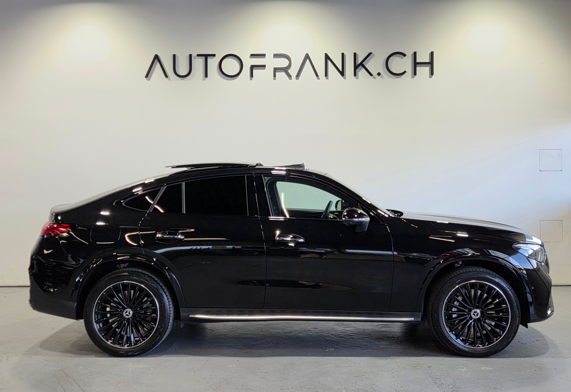 MERCEDES-BENZ GLC 400 e AMG Line 4matic Coupé-image-5