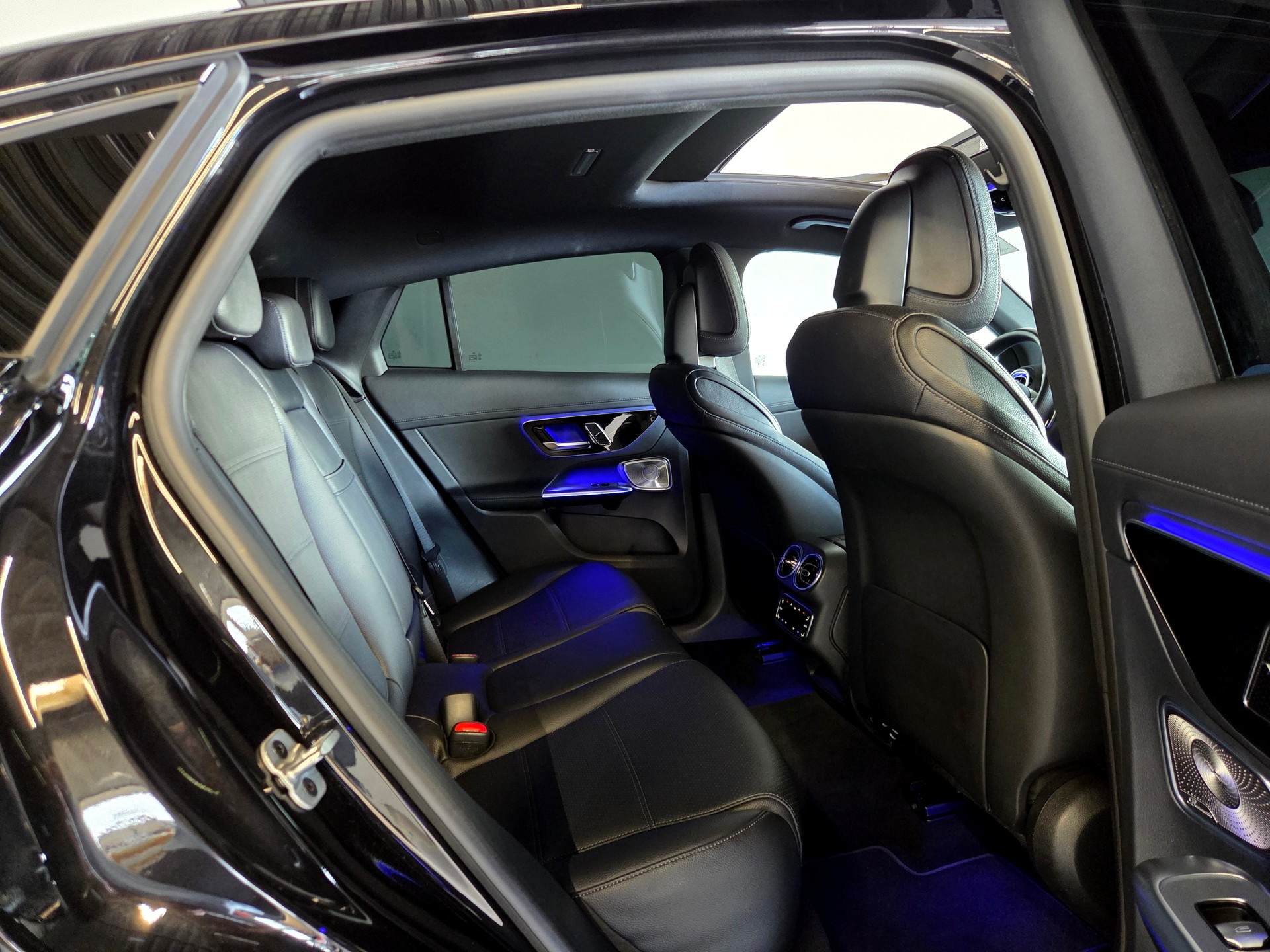 MERCEDES-BENZ GLC 400 e AMG Line 4matic Coupé-image-18