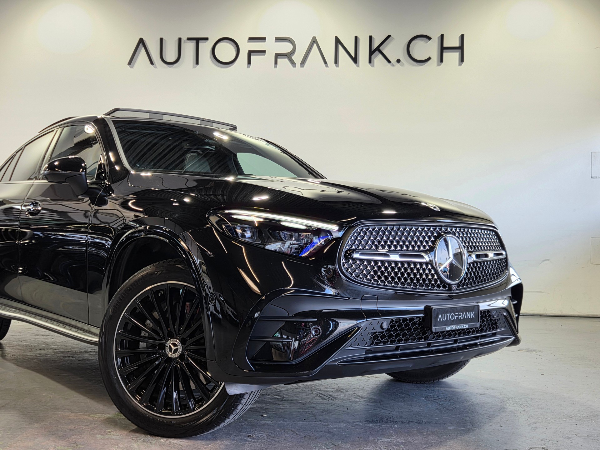 MERCEDES-BENZ GLC 400 e AMG Line 4matic Coupé-showroom-element-2
