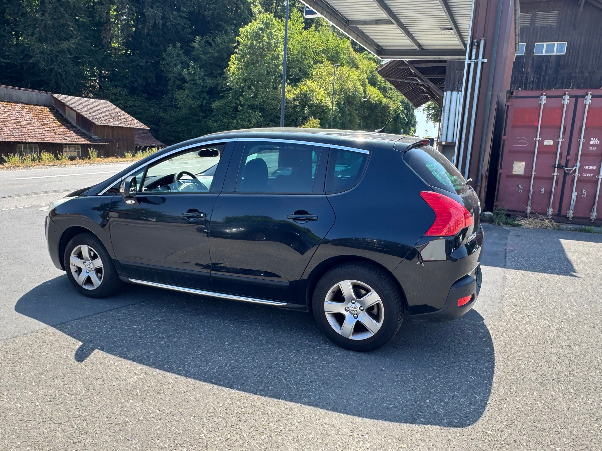 PEUGEOT 3008 1.6 HDI Sport Pack EGS6-image-4