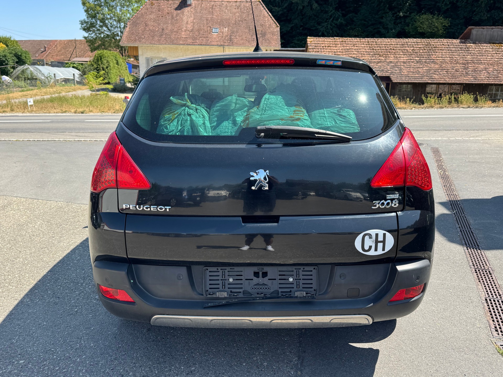 PEUGEOT 3008 1.6 HDI Sport Pack EGS6-image-5