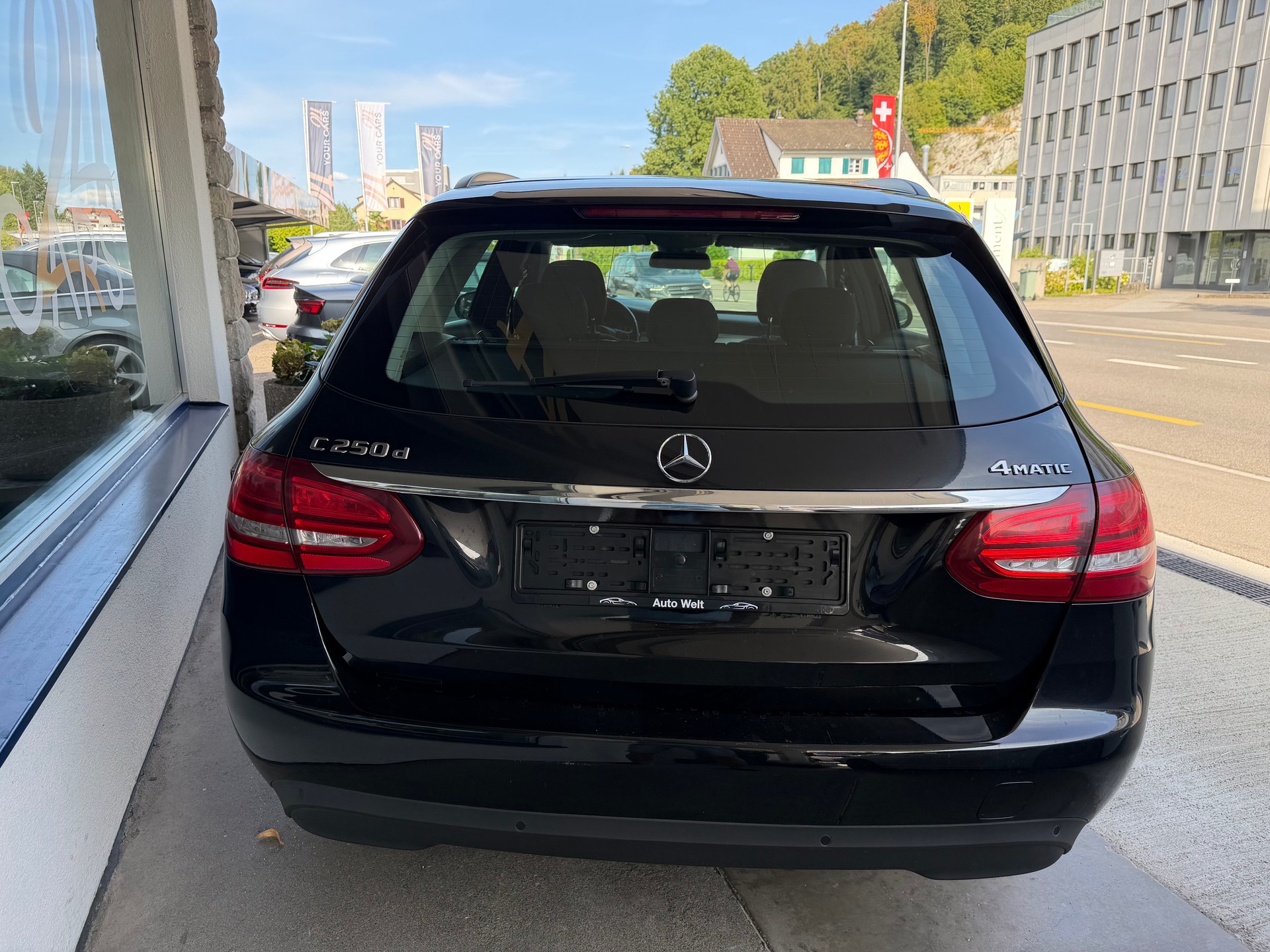 MERCEDES-BENZ C 250 d 4Matic 9G-Tronic-image-5