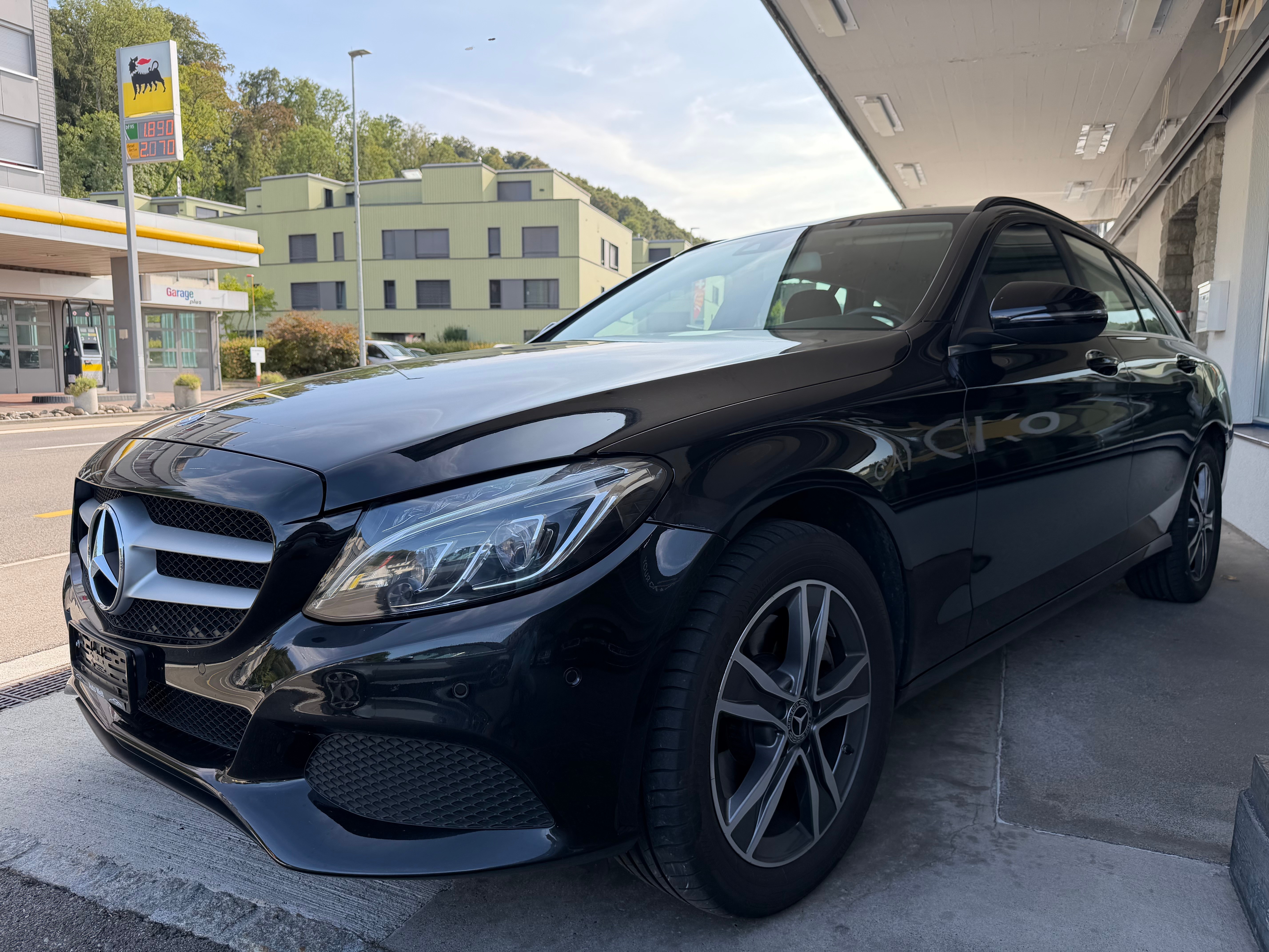 Car photo