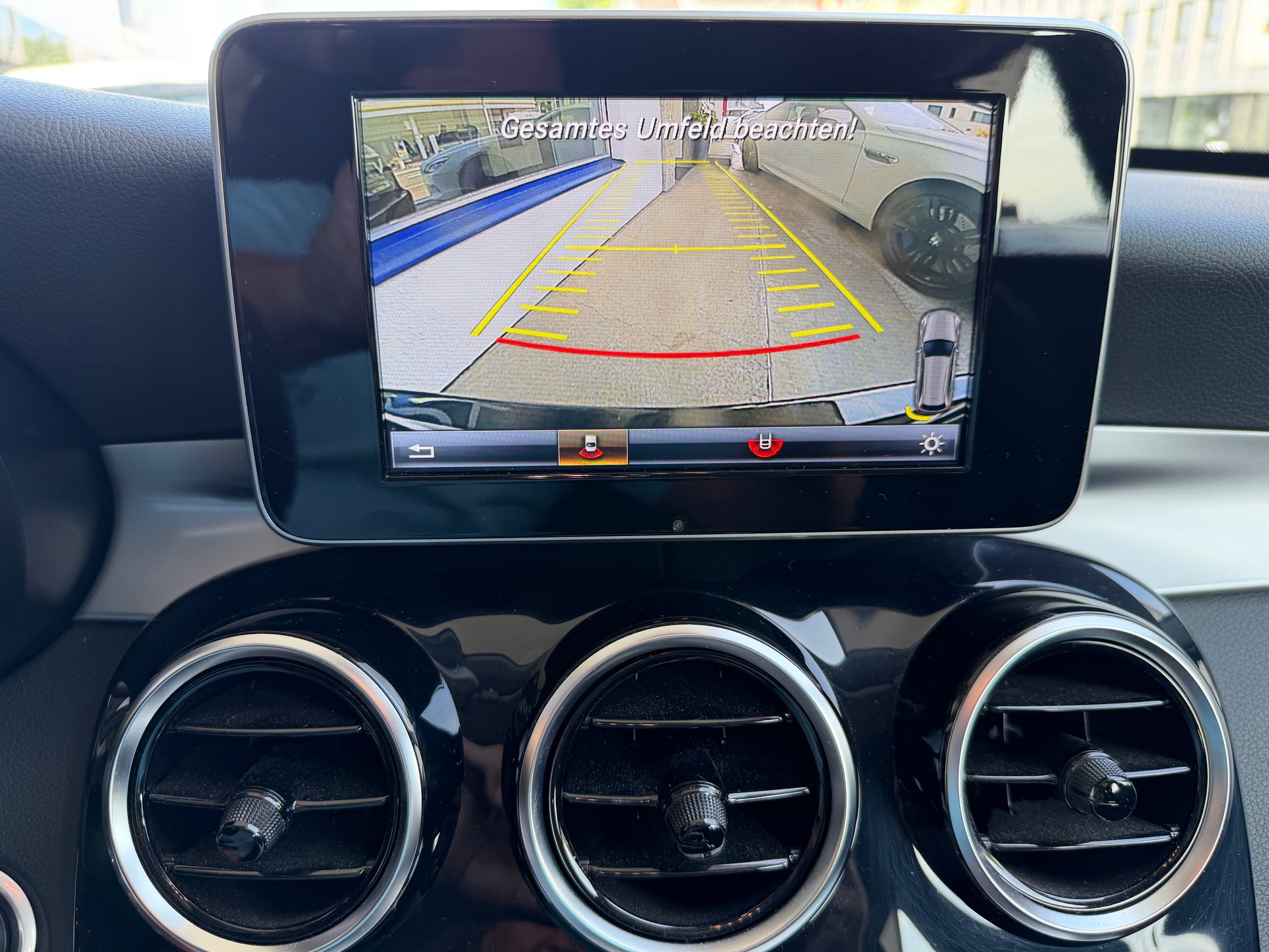 MERCEDES-BENZ C 250 d 4Matic 9G-Tronic-image-10