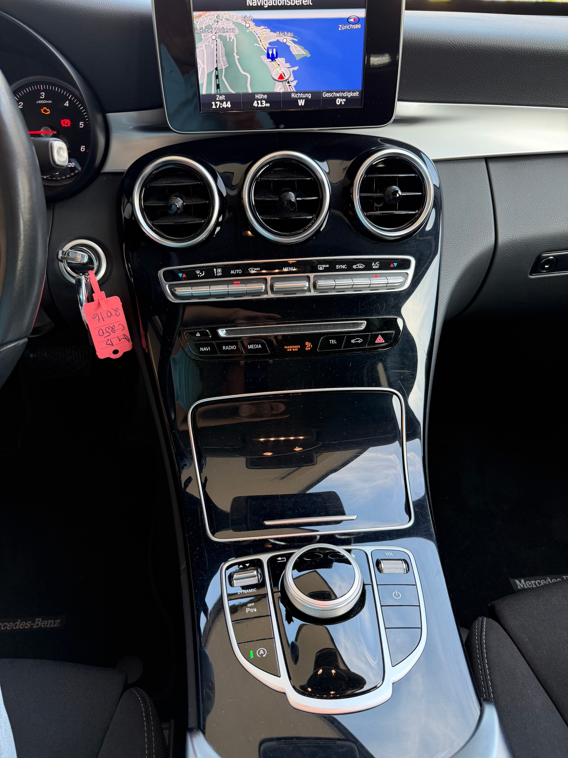 MERCEDES-BENZ C 250 d 4Matic 9G-Tronic-image-11