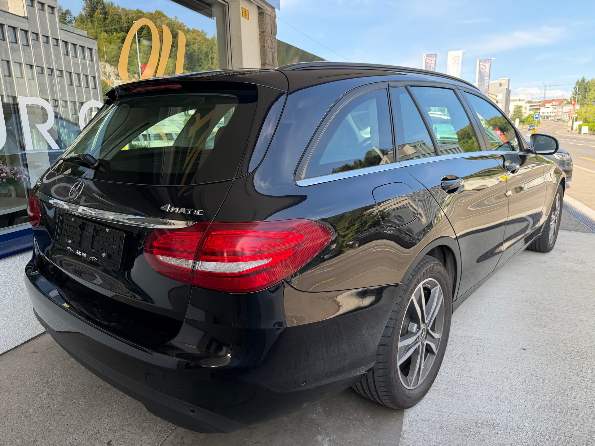 MERCEDES-BENZ C 250 d 4Matic 9G-Tronic-image-4