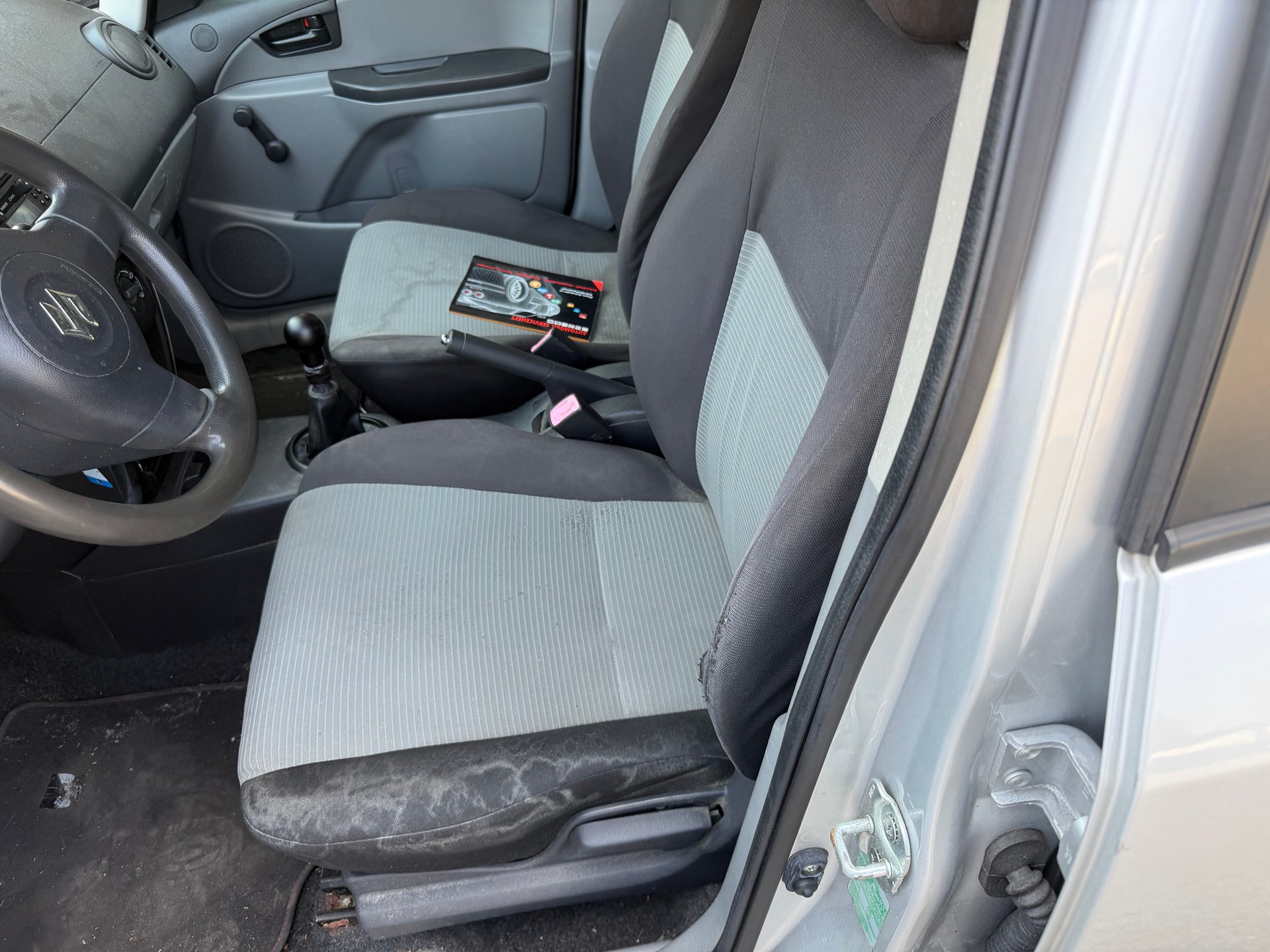 SUZUKI SX4-image-6