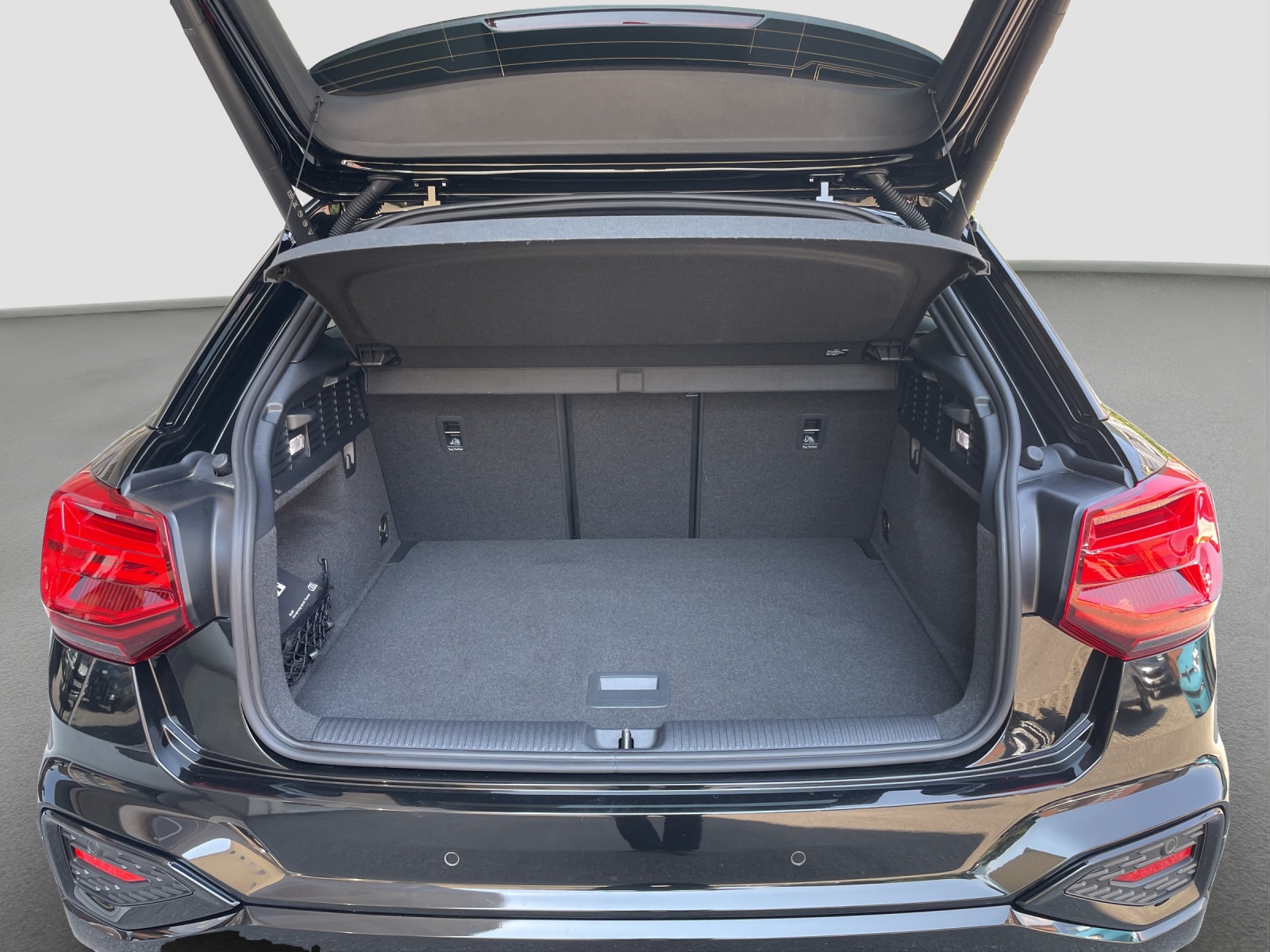 AUDI Q2 35 TFSI advanced S-tronic-image-9